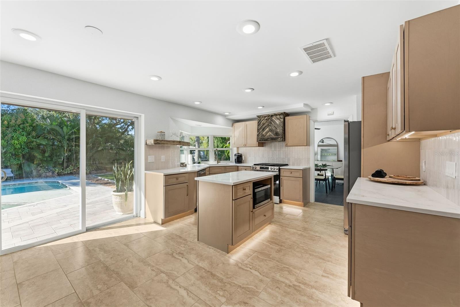 1584 OAK LANE, CLEARWATER, FL, 33764