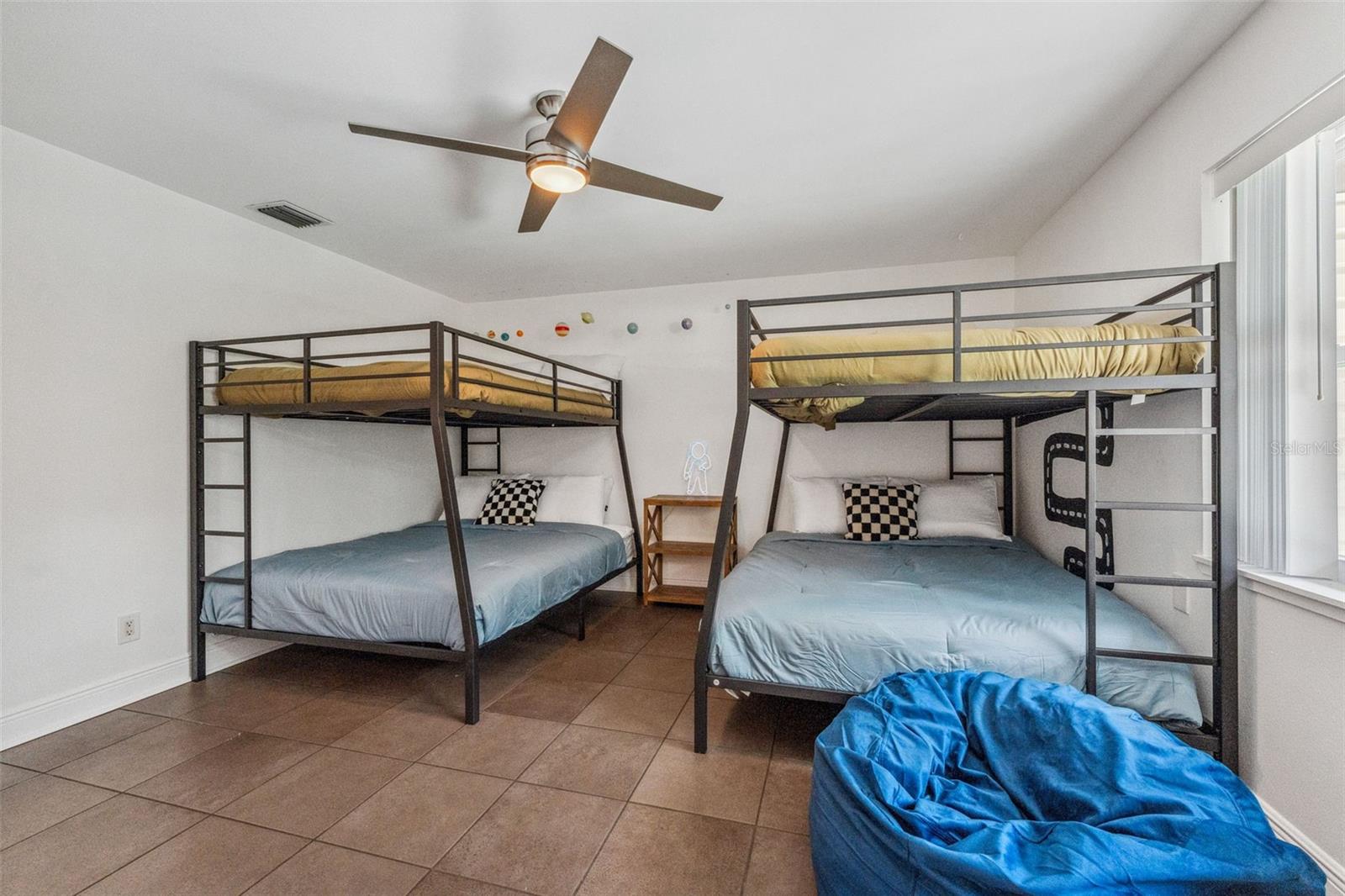 1584 OAK LANE, CLEARWATER, FL, 33764