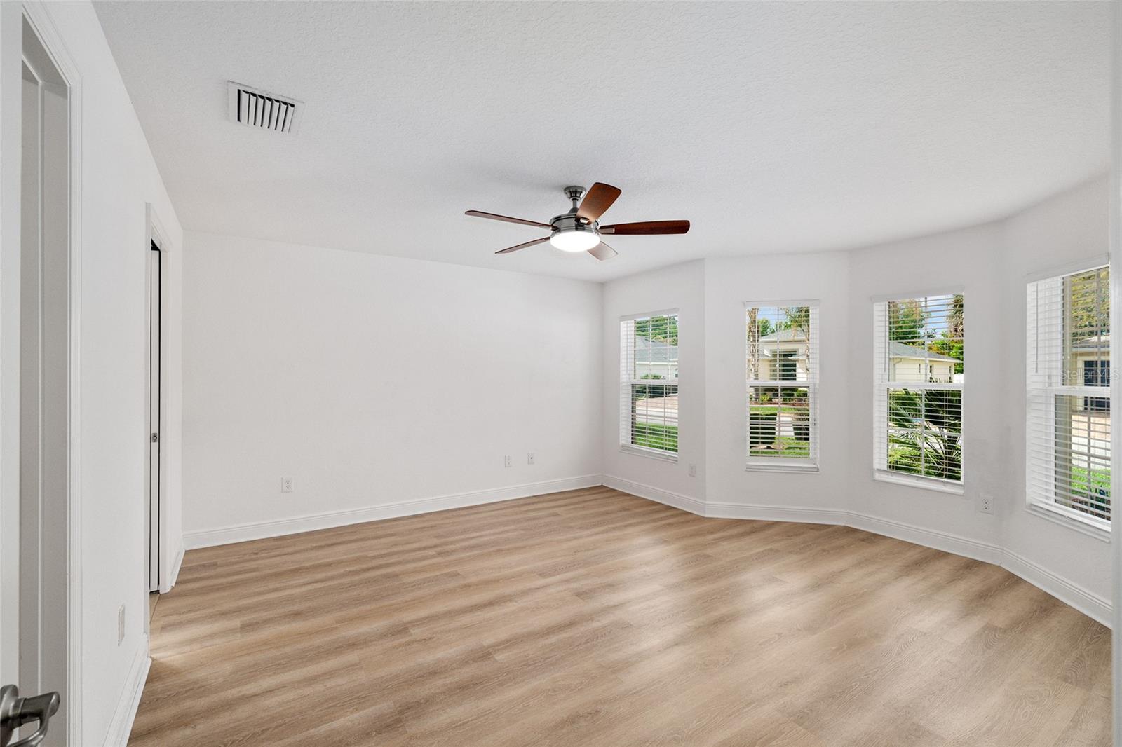 10396 SILVER MAPLE AVE, OXFORD, FL, 34484