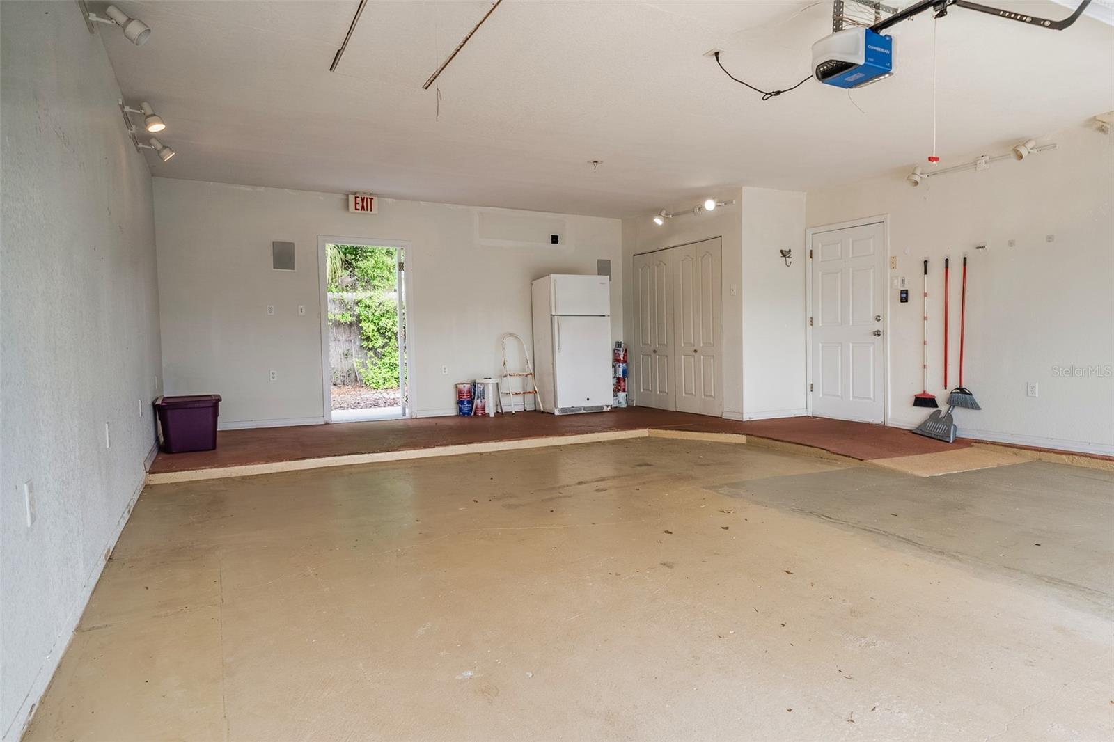 321 W PENNSYLVANIA AVE, DELAND, FL, 32720