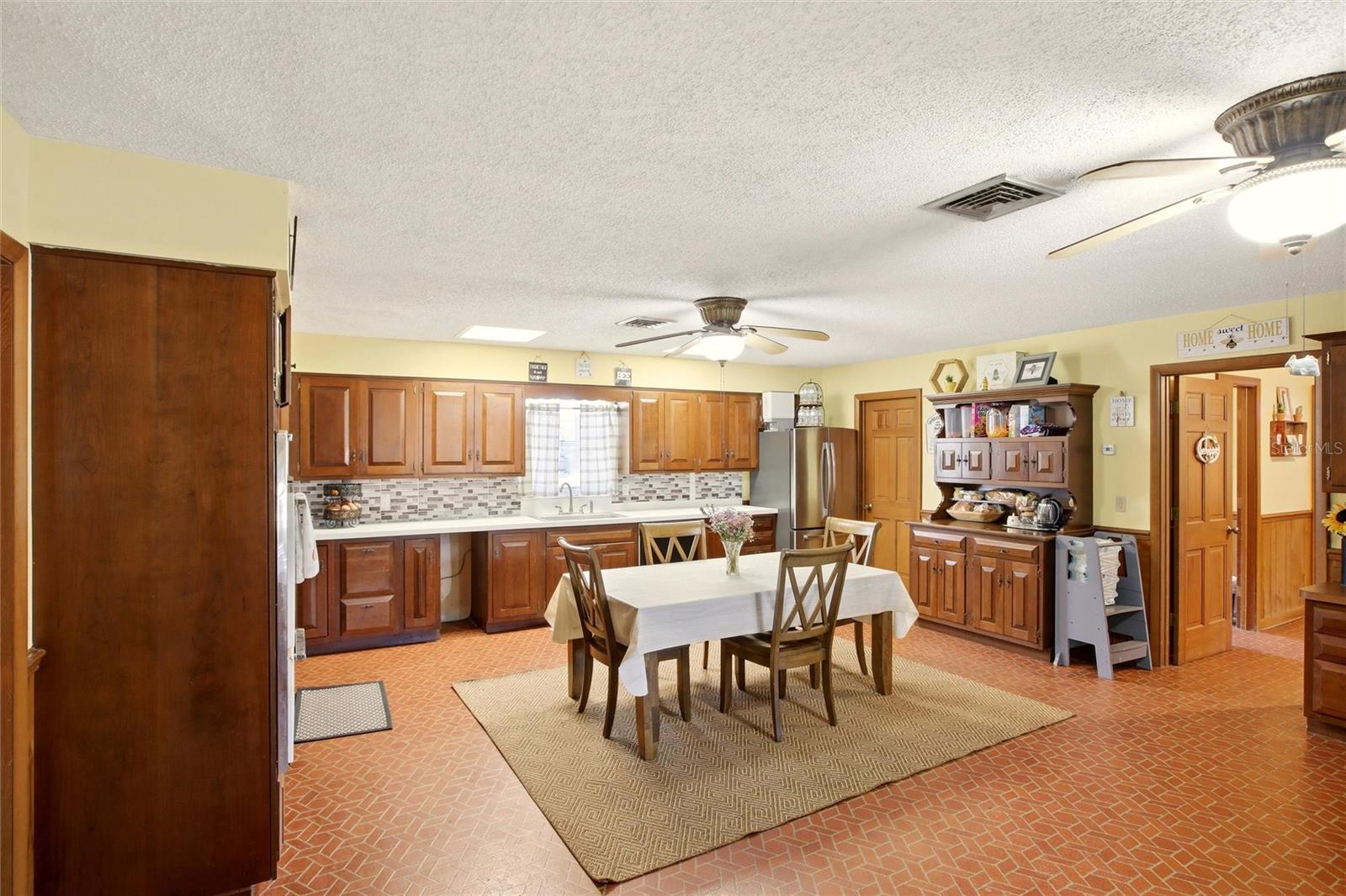 3903 EDISON AVE, BOWLING GREEN, FL, 33834
