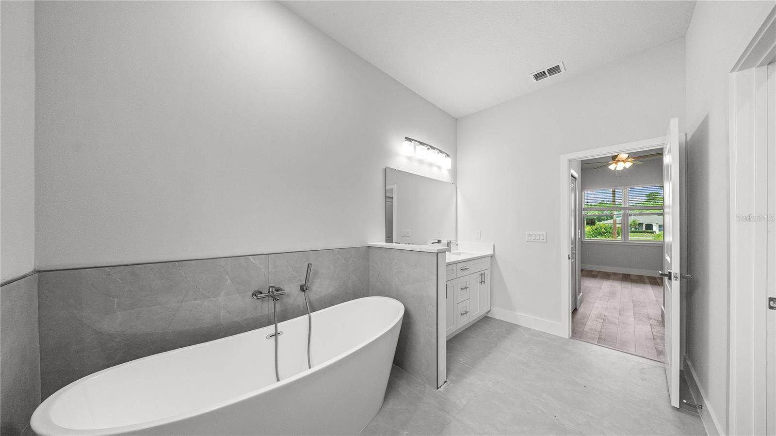 18382 ELGIN AVE, PORT CHARLOTTE, FL, 33948