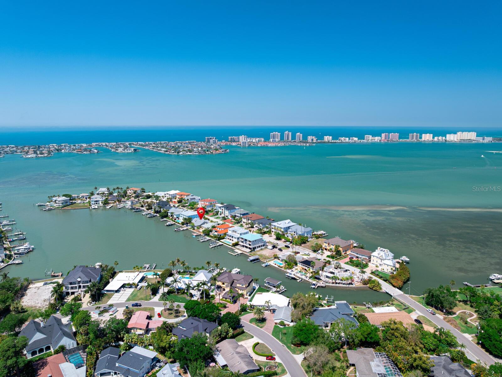 31 N PINE CIR, BELLEAIR, FL, 33756