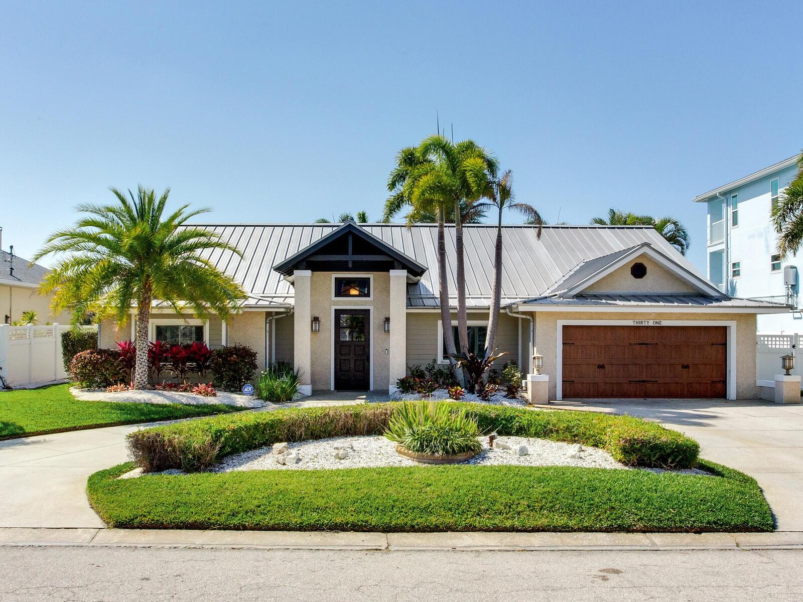 31 N PINE CIR, BELLEAIR, FL, 33756