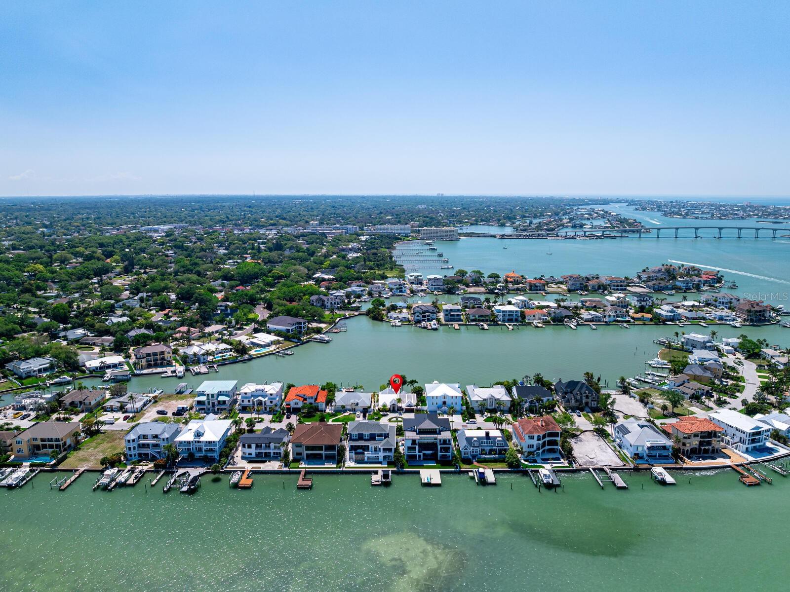 31 N PINE CIR, BELLEAIR, FL, 33756