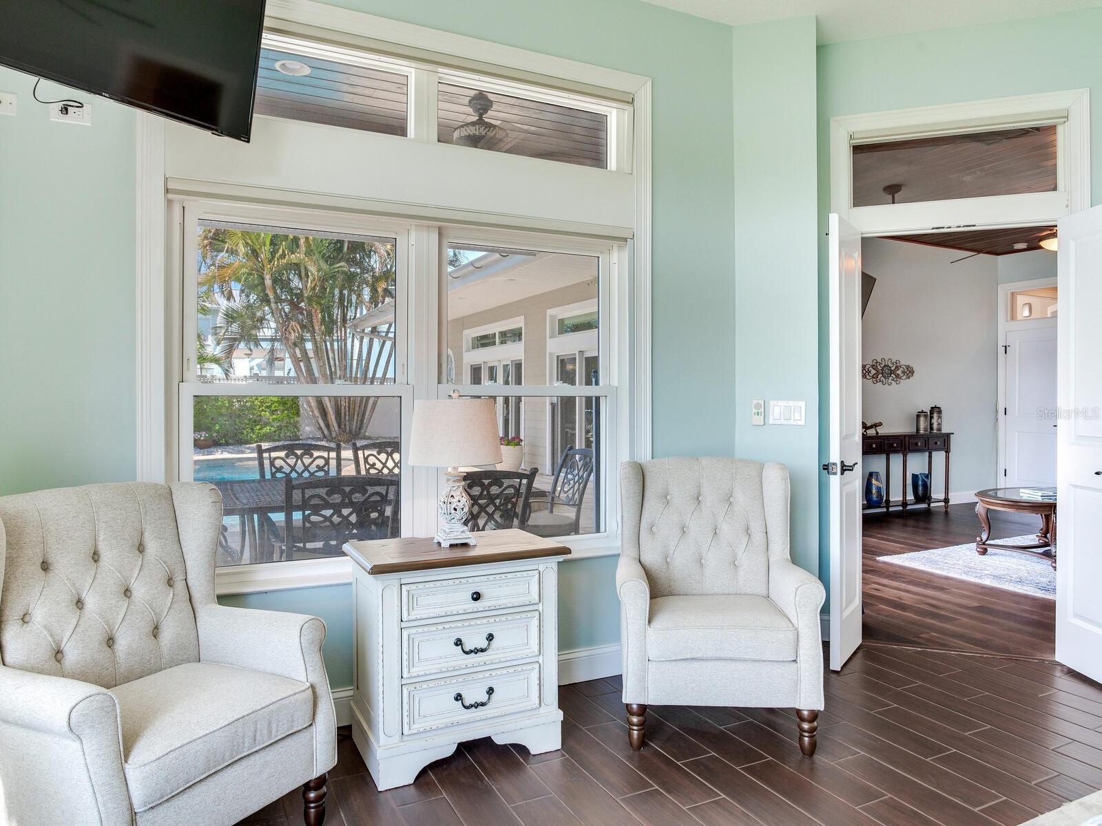 31 N PINE CIR, BELLEAIR, FL, 33756