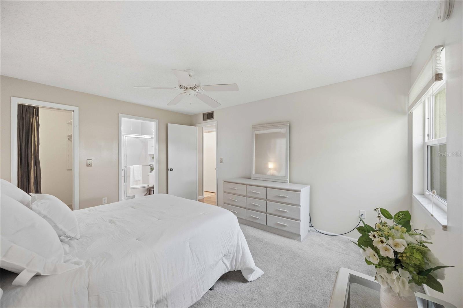 3259 BENEVA RD #101, SARASOTA, FL, 34232