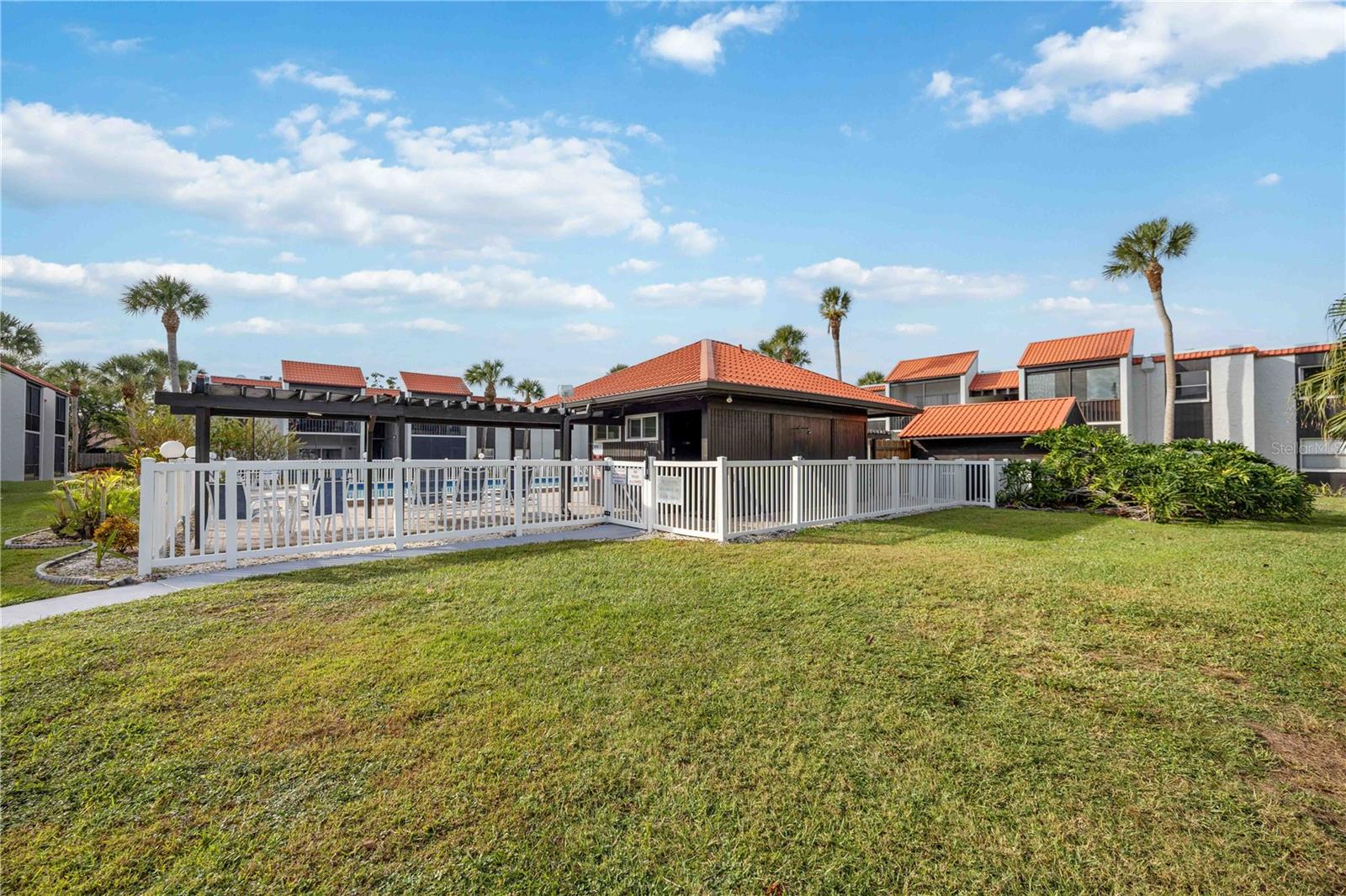 3259 BENEVA RD #101, SARASOTA, FL, 34232