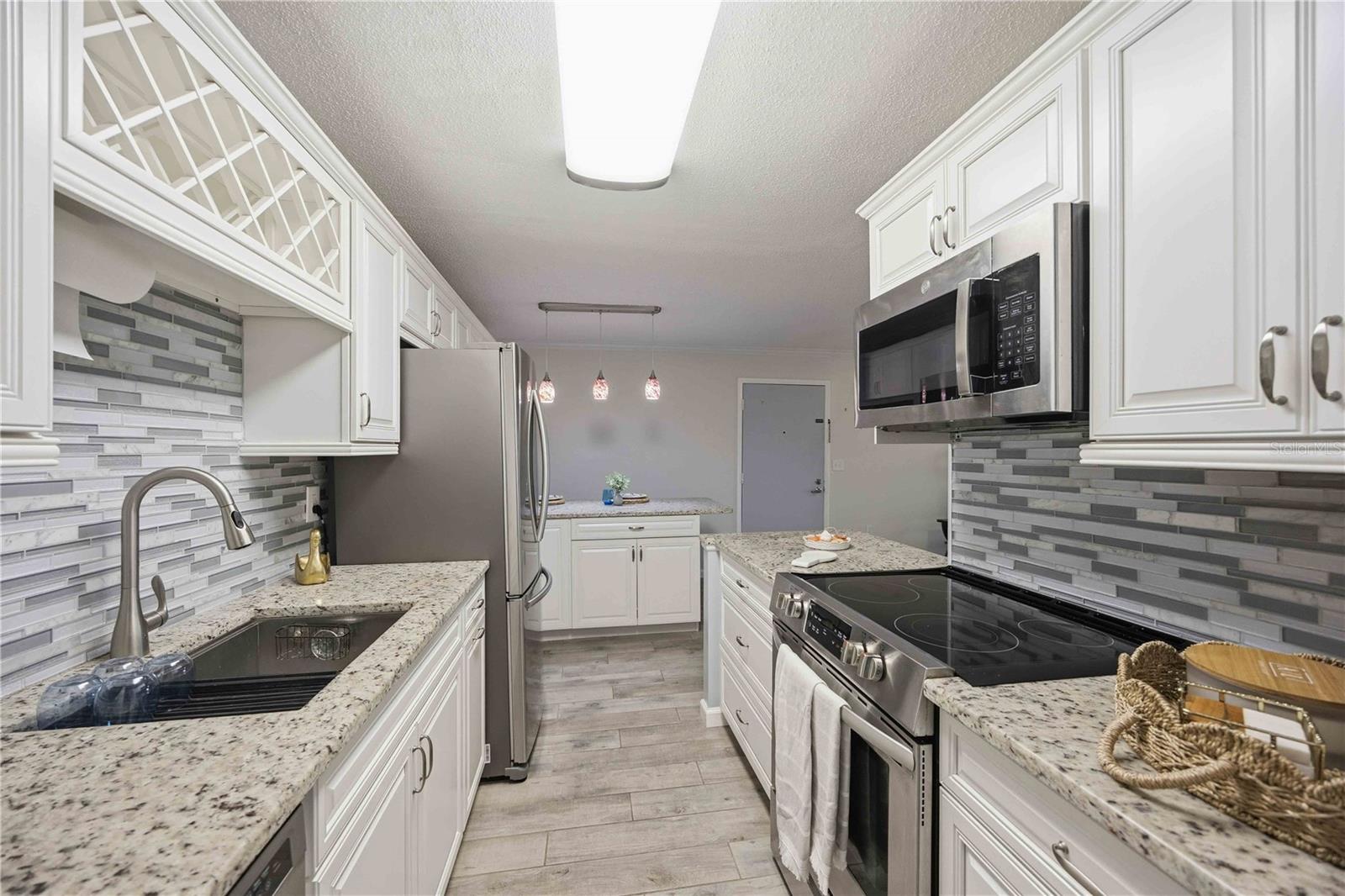 3259 BENEVA RD #101, SARASOTA, FL, 34232