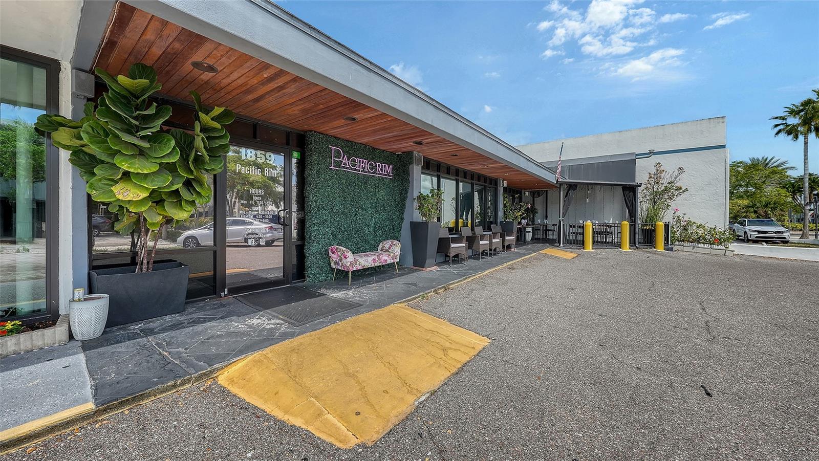 2010 HYDE PARK CIR, SARASOTA, FL, 34239