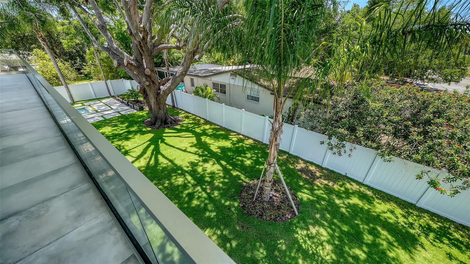 2010 HYDE PARK CIR, SARASOTA, FL, 34239