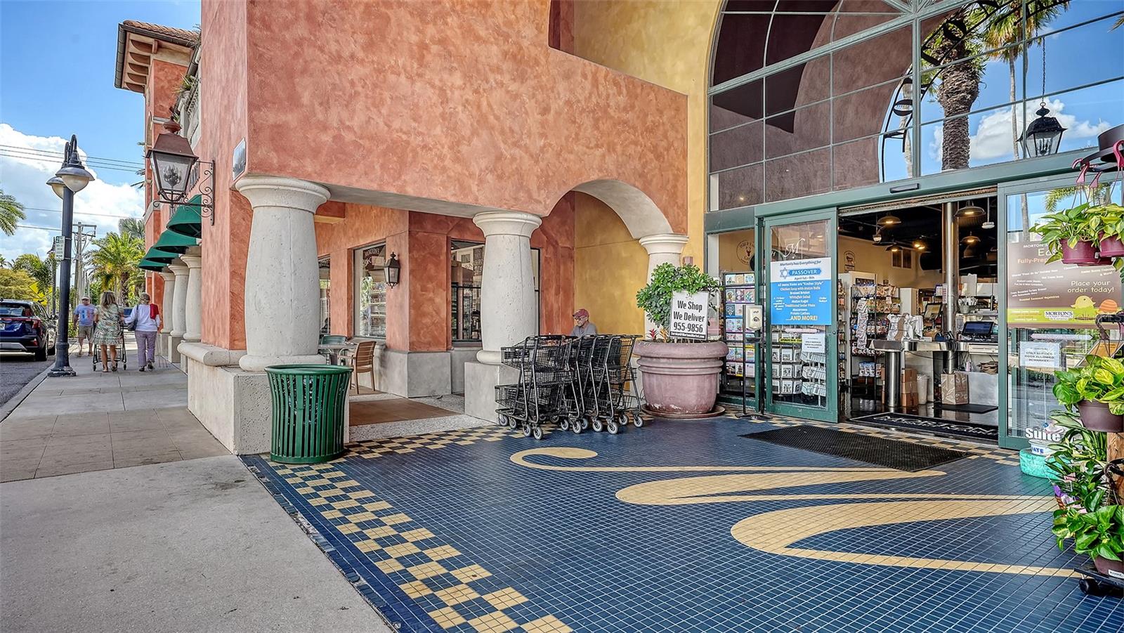 2010 HYDE PARK CIR, SARASOTA, FL, 34239