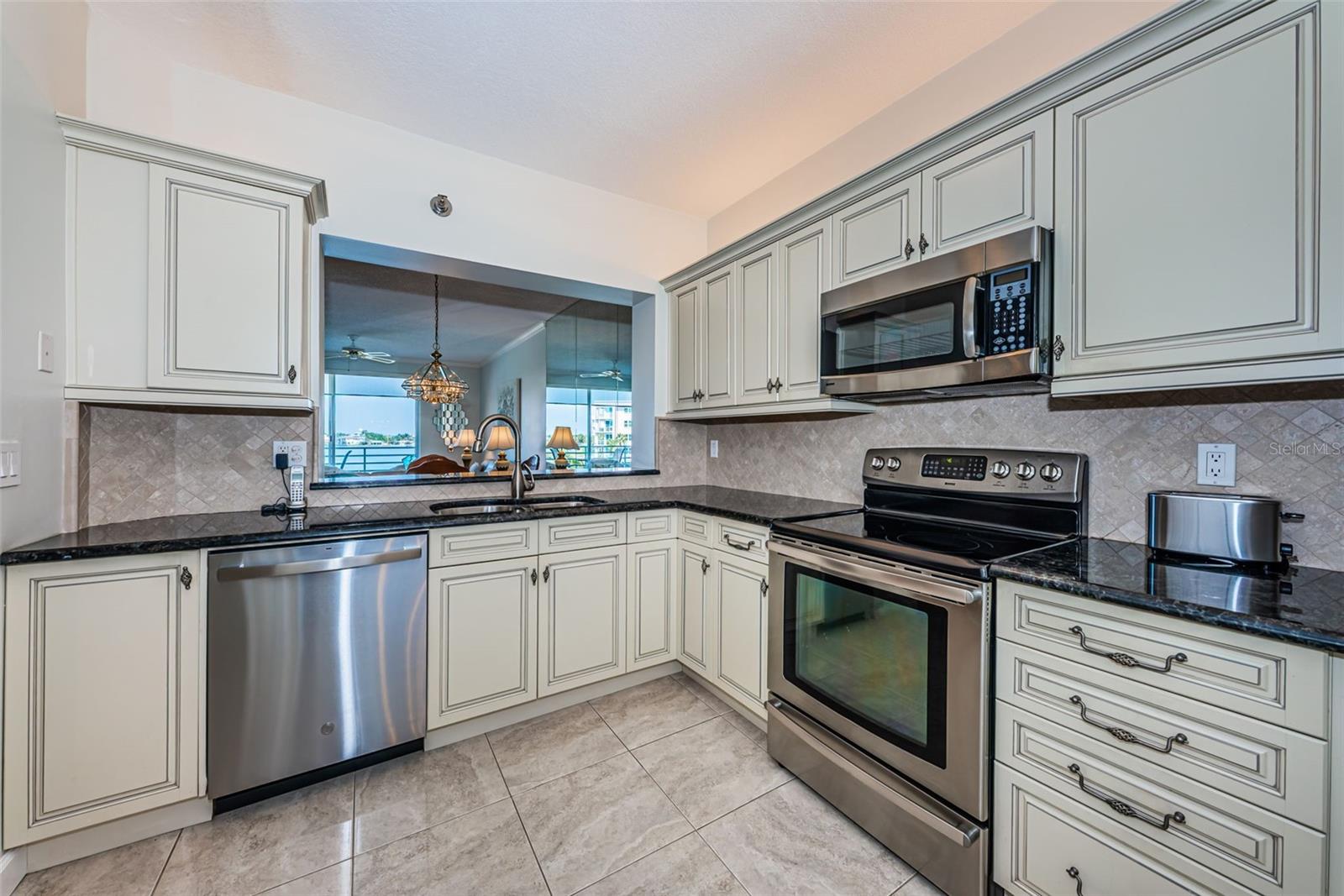7979 SAILBOAT KEY BLVD S #205, SOUTH PASADENA, FL, 33707