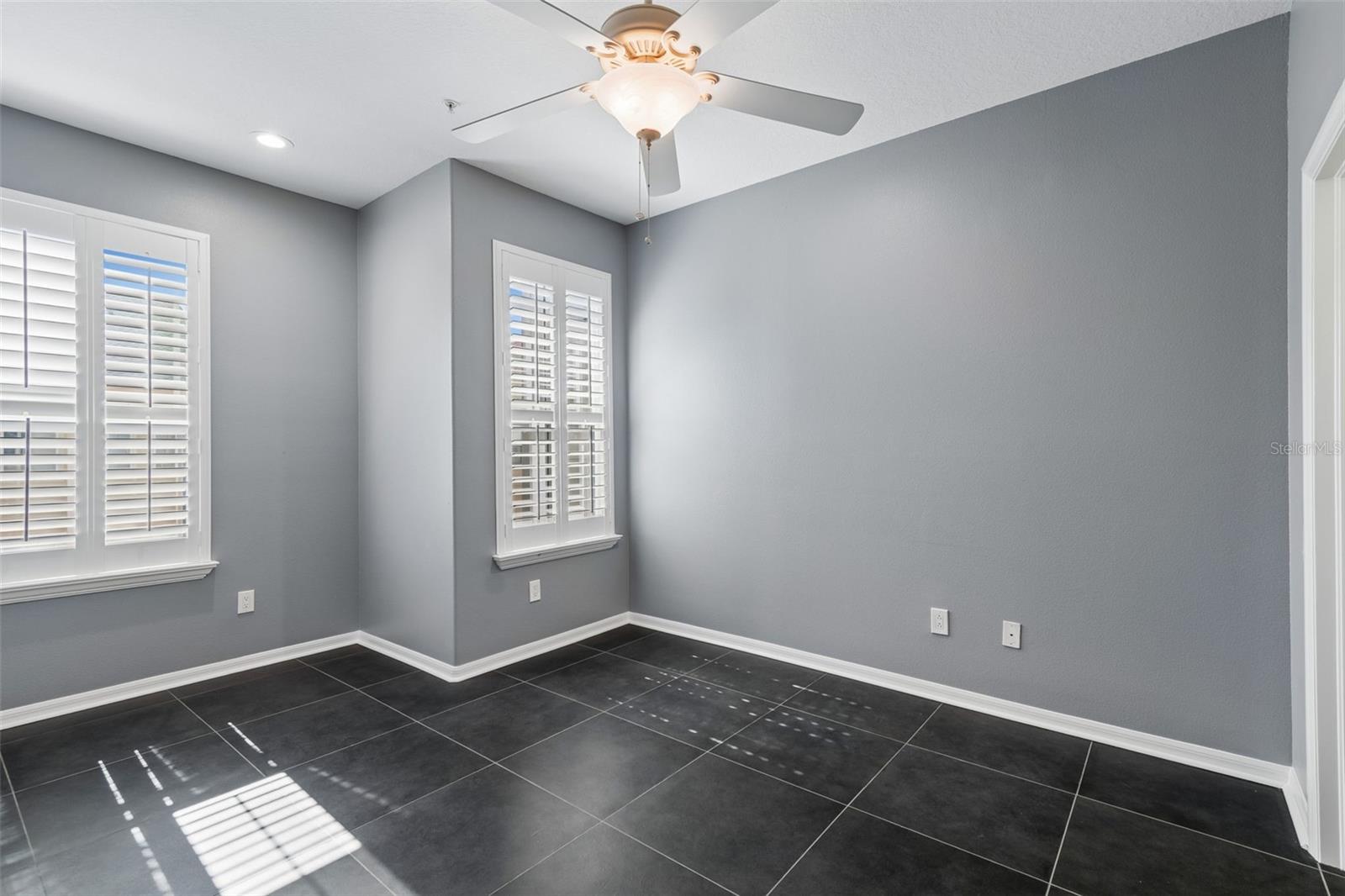 4326 SPINNAKER COVE LN, TAMPA, FL, 33615