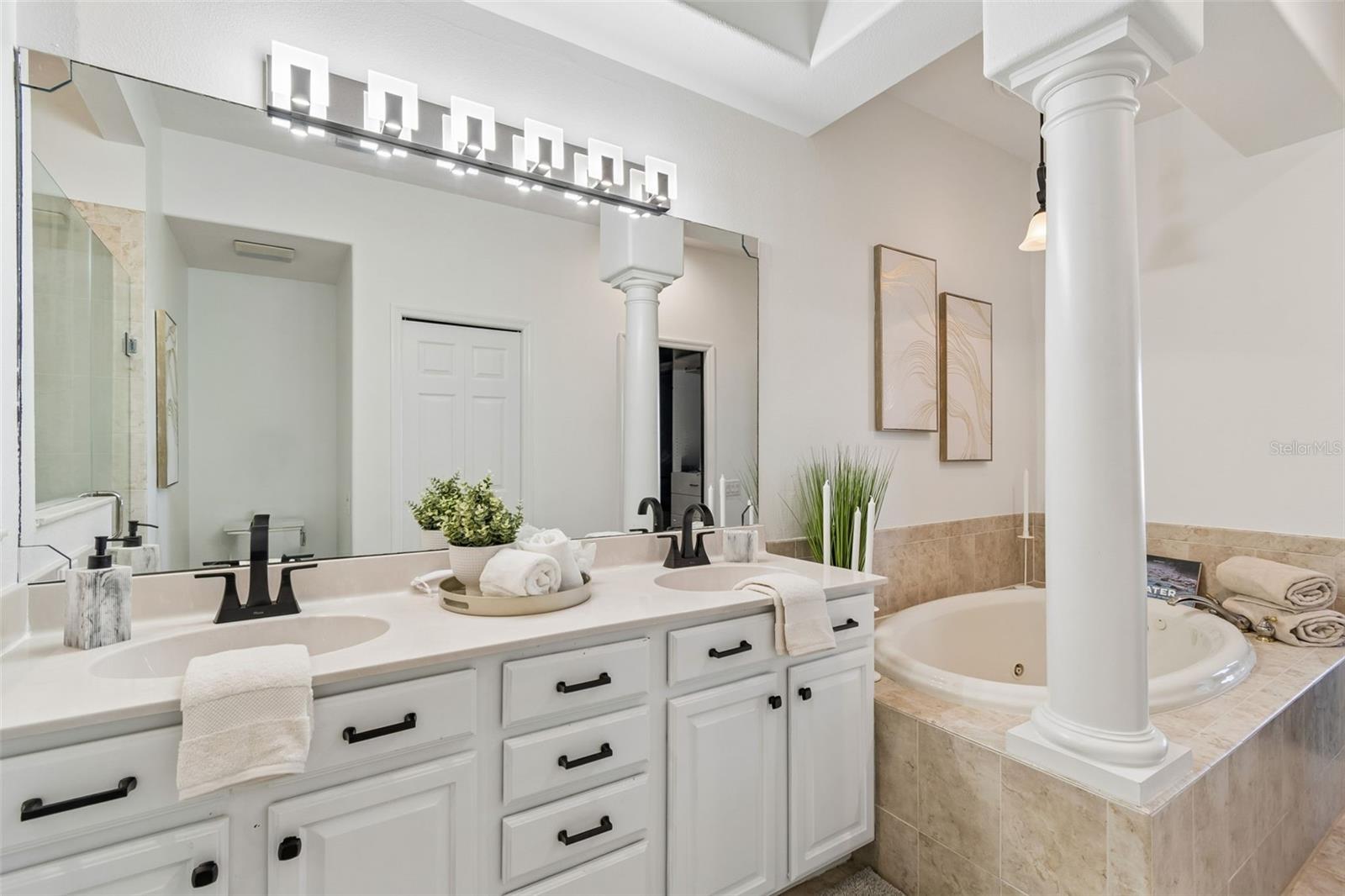 4326 SPINNAKER COVE LN, TAMPA, FL, 33615