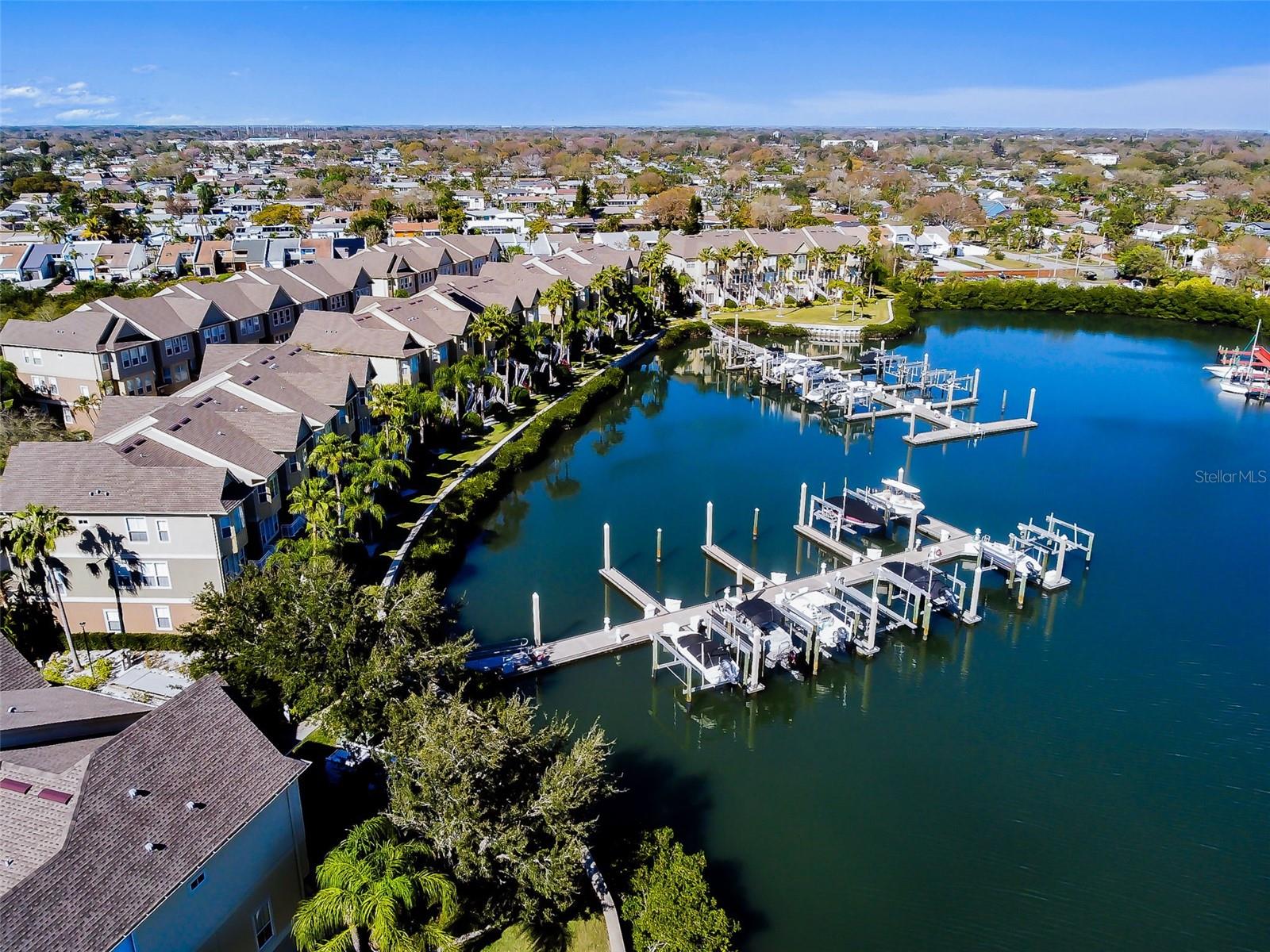 4326 SPINNAKER COVE LN, TAMPA, FL, 33615