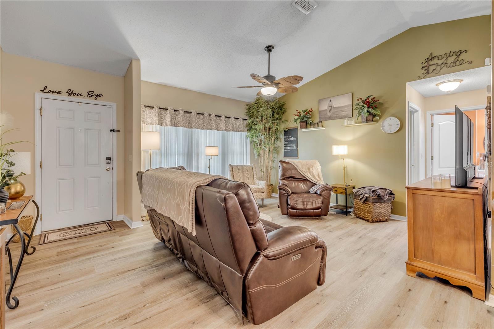 3314 TAMARIND DR, EDGEWATER, FL, 32141