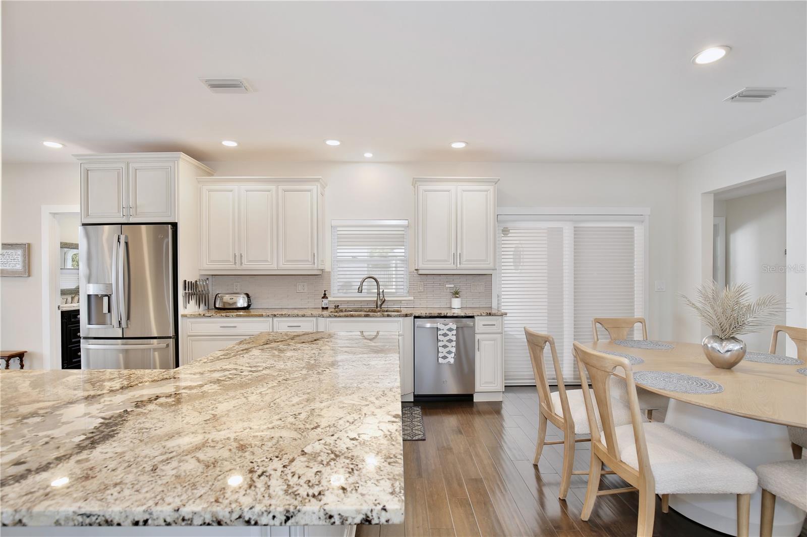 210 N RIVERSIDE DR, EDGEWATER, FL, 32132