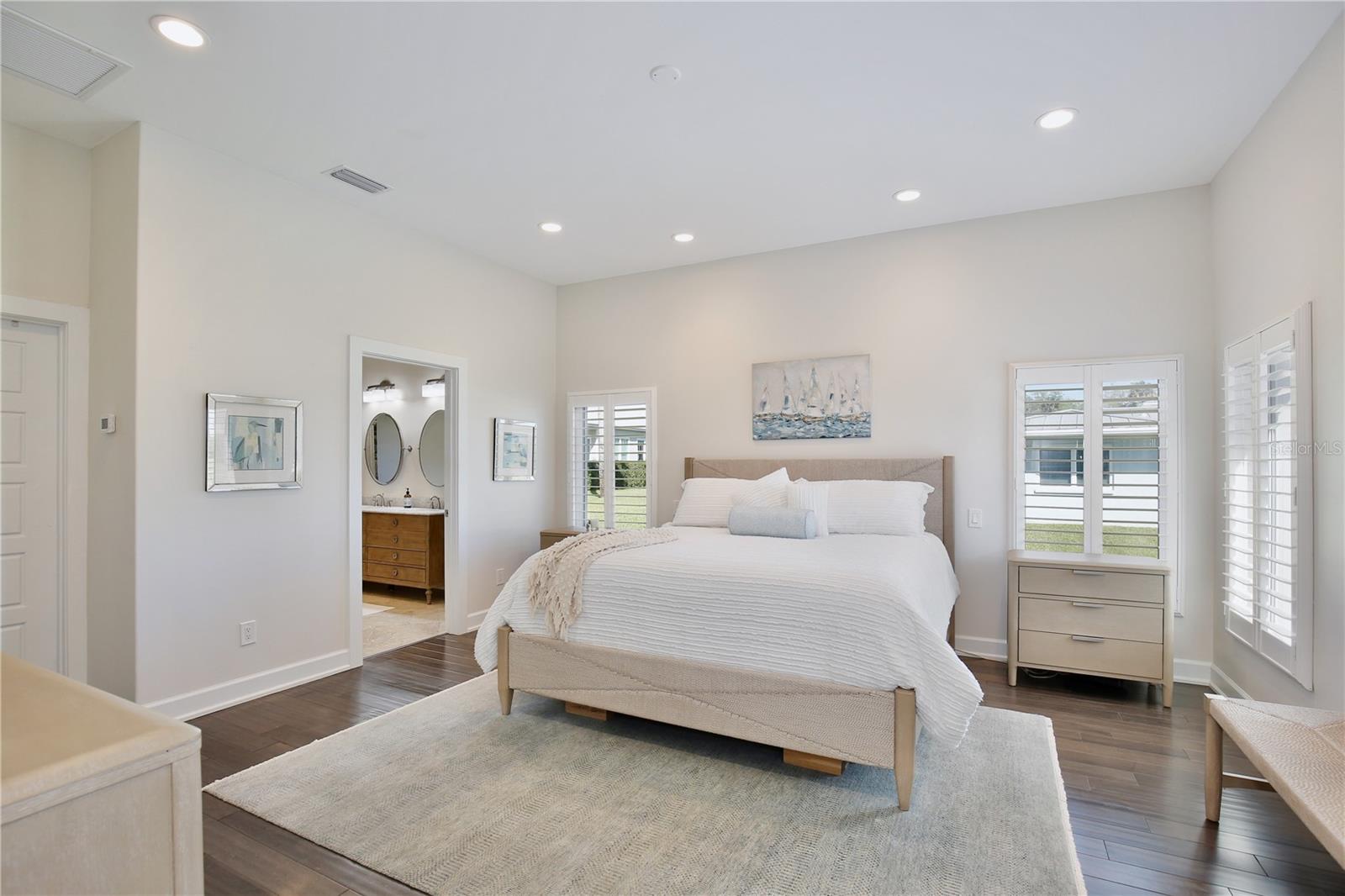 210 N RIVERSIDE DR, EDGEWATER, FL, 32132
