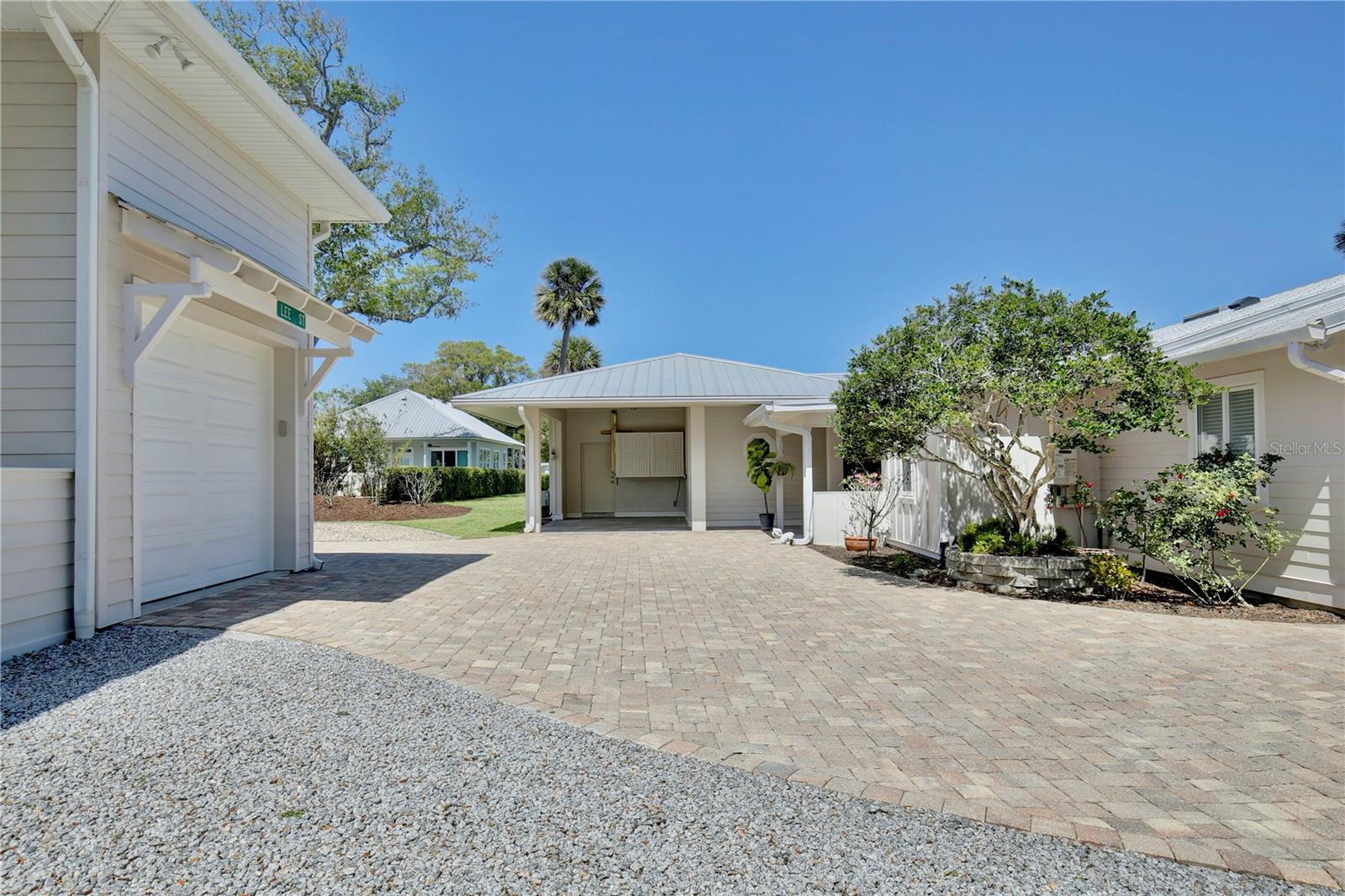 210 N RIVERSIDE DR, EDGEWATER, FL, 32132