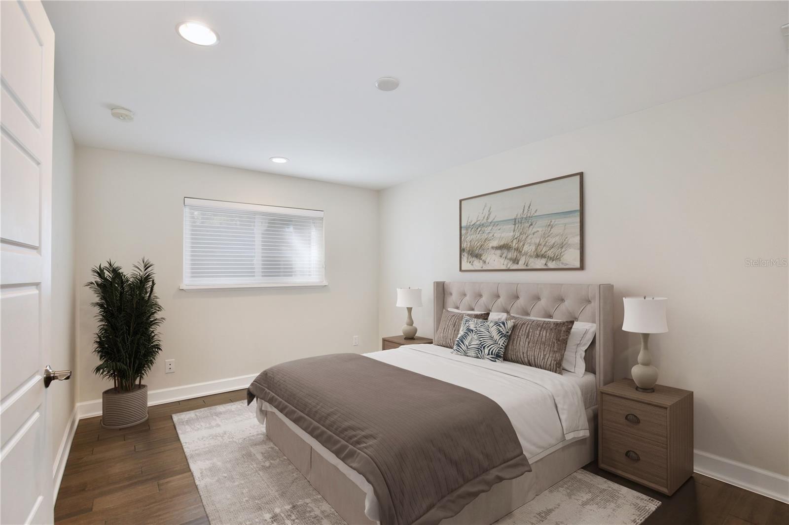 210 N RIVERSIDE DR, EDGEWATER, FL, 32132