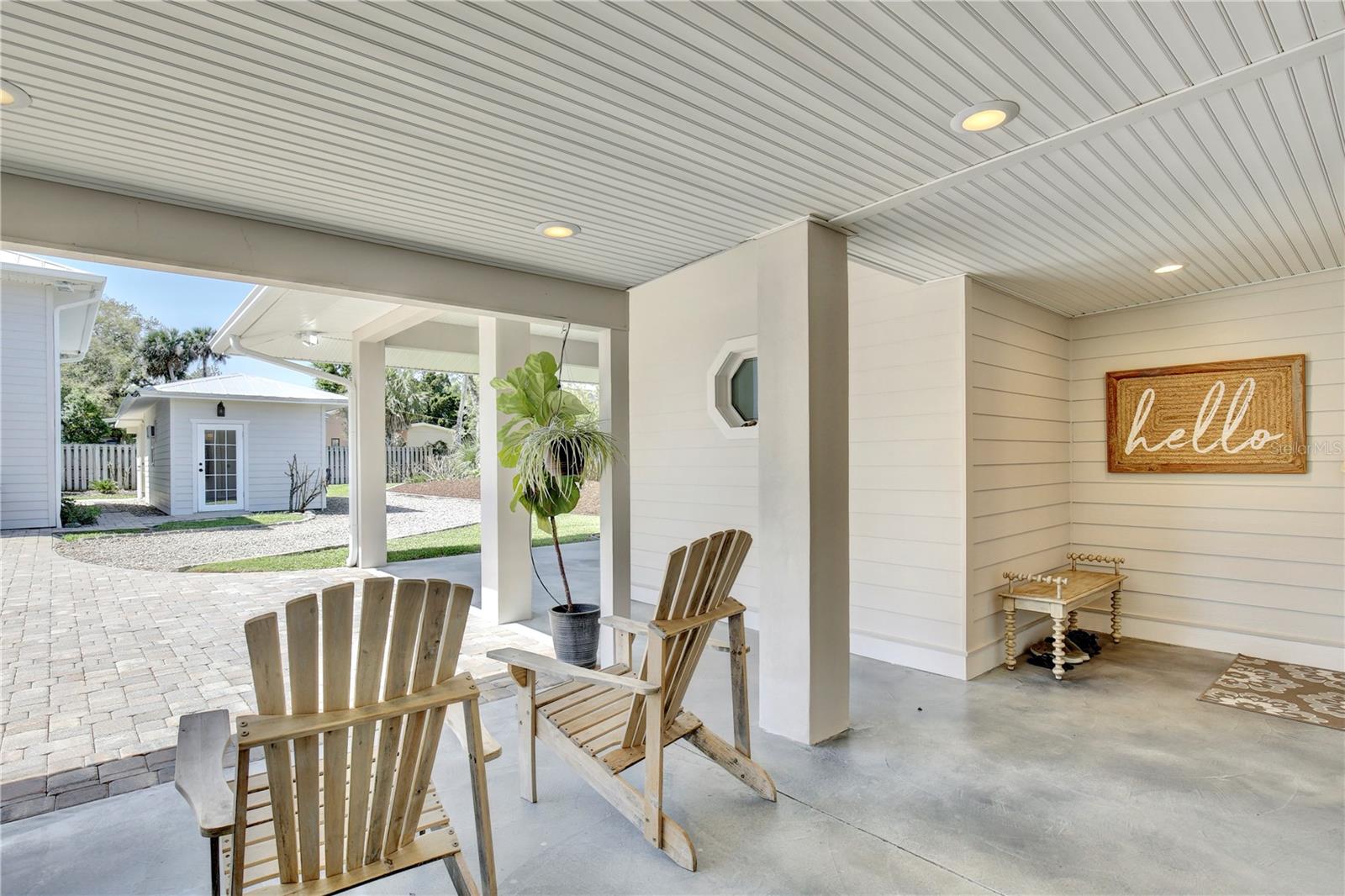 210 N RIVERSIDE DR, EDGEWATER, FL, 32132