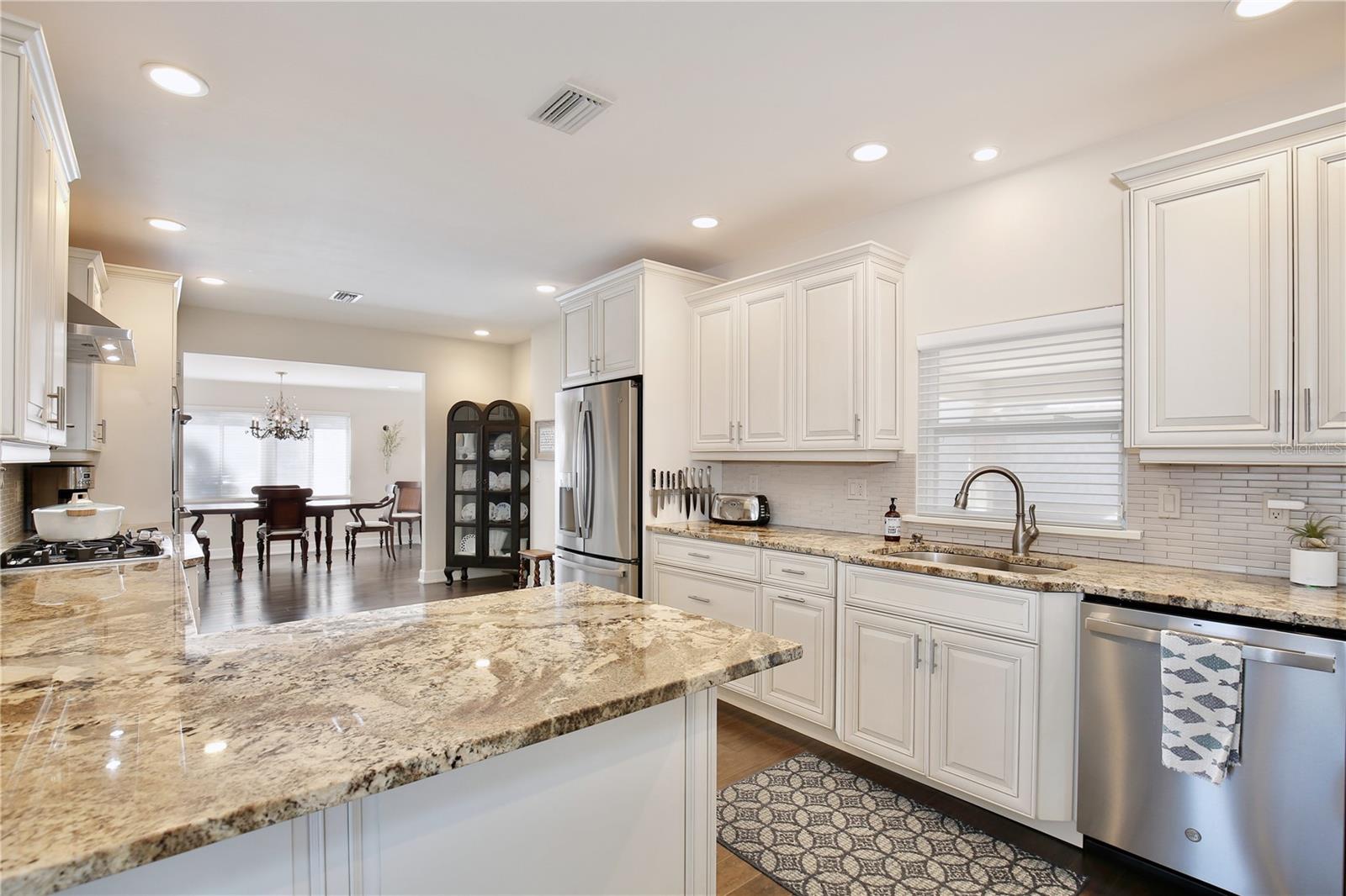210 N RIVERSIDE DR, EDGEWATER, FL, 32132