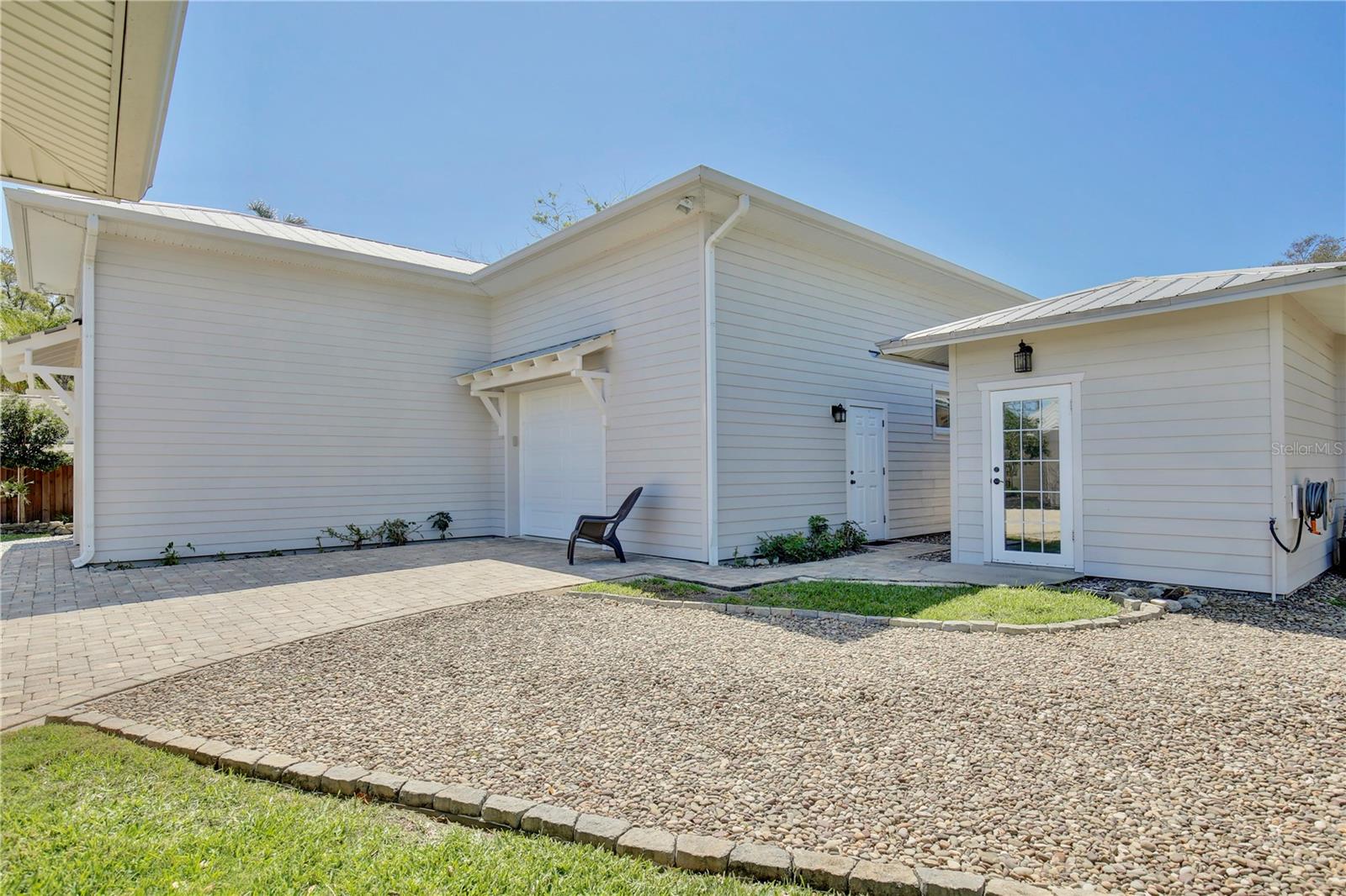 210 N RIVERSIDE DR, EDGEWATER, FL, 32132