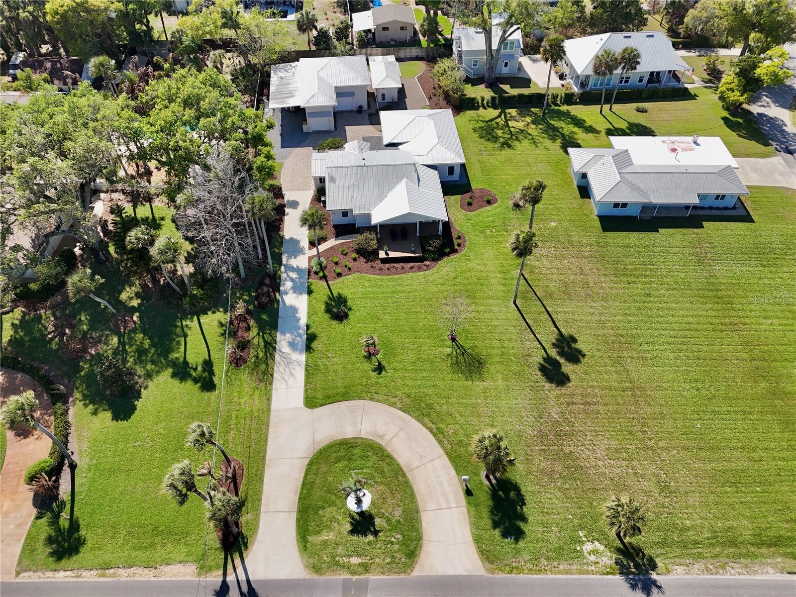 210 N RIVERSIDE DR, EDGEWATER, FL, 32132