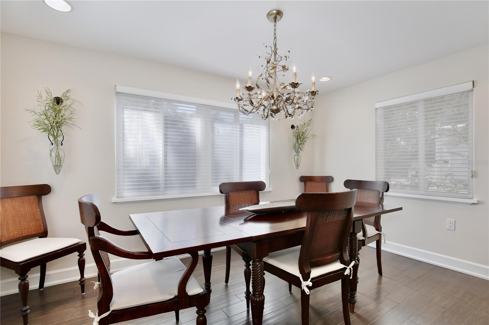 210 N RIVERSIDE DR, EDGEWATER, FL, 32132