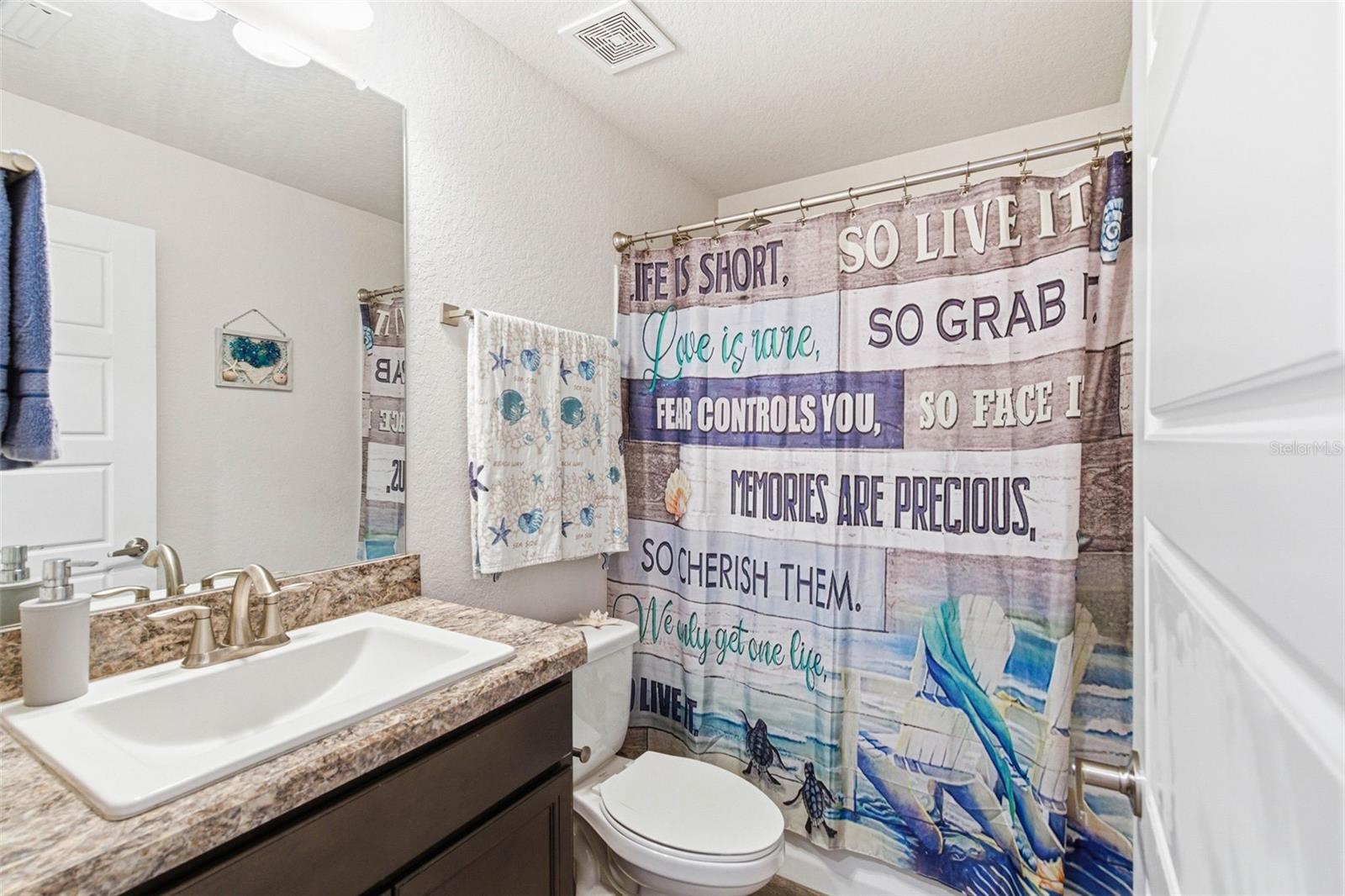 47 VILLAGE CENTER DR, HOMOSASSA, FL, 34446