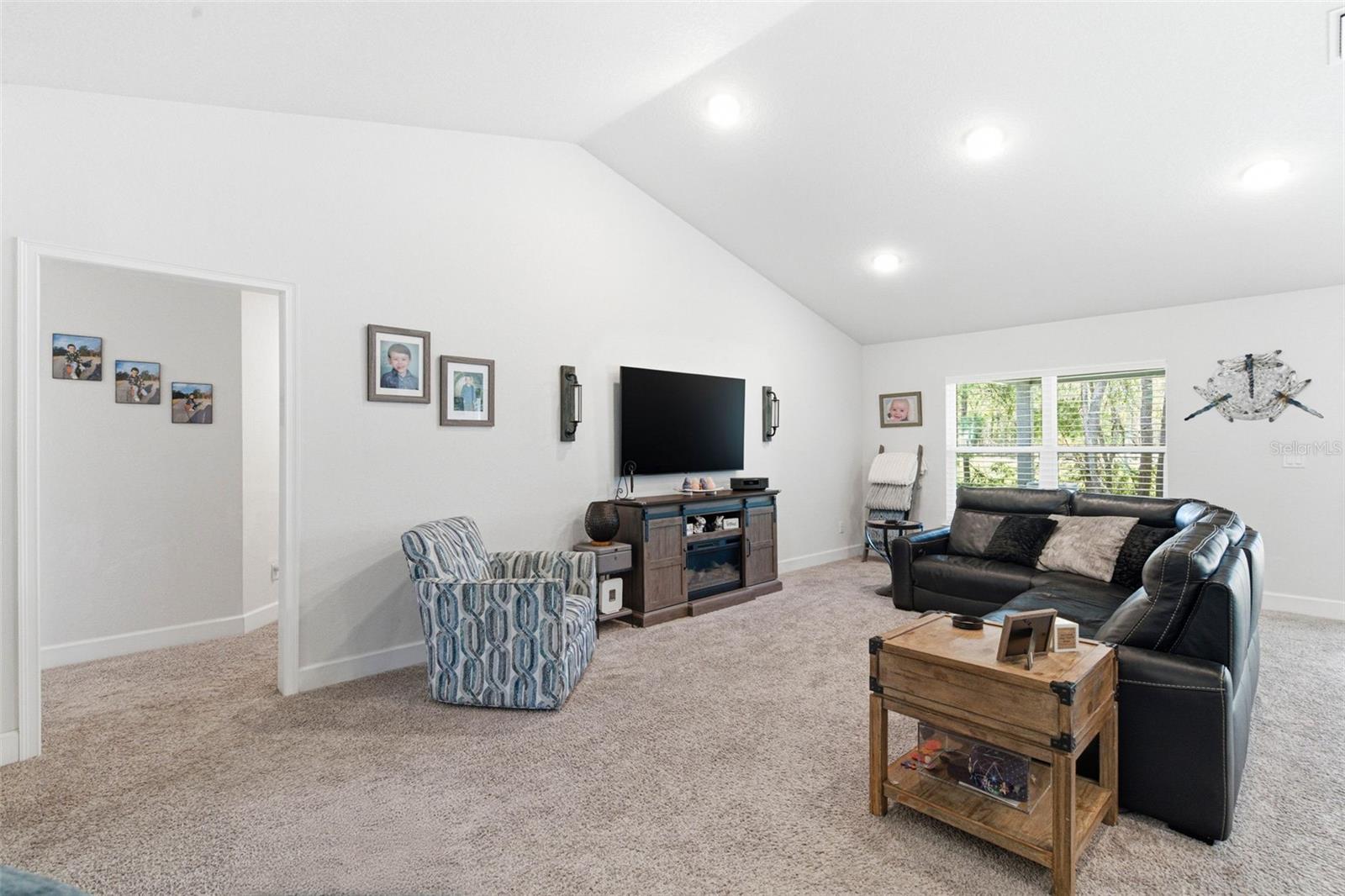 47 VILLAGE CENTER DR, HOMOSASSA, FL, 34446