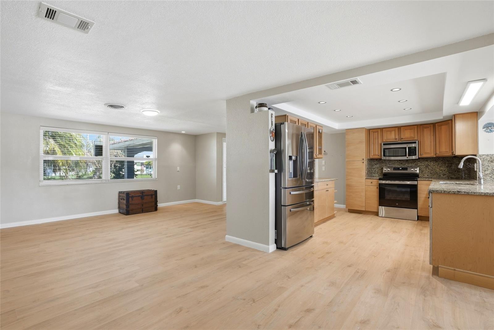 5015 PELICAN DR, NEW PORT RICHEY, FL, 34652