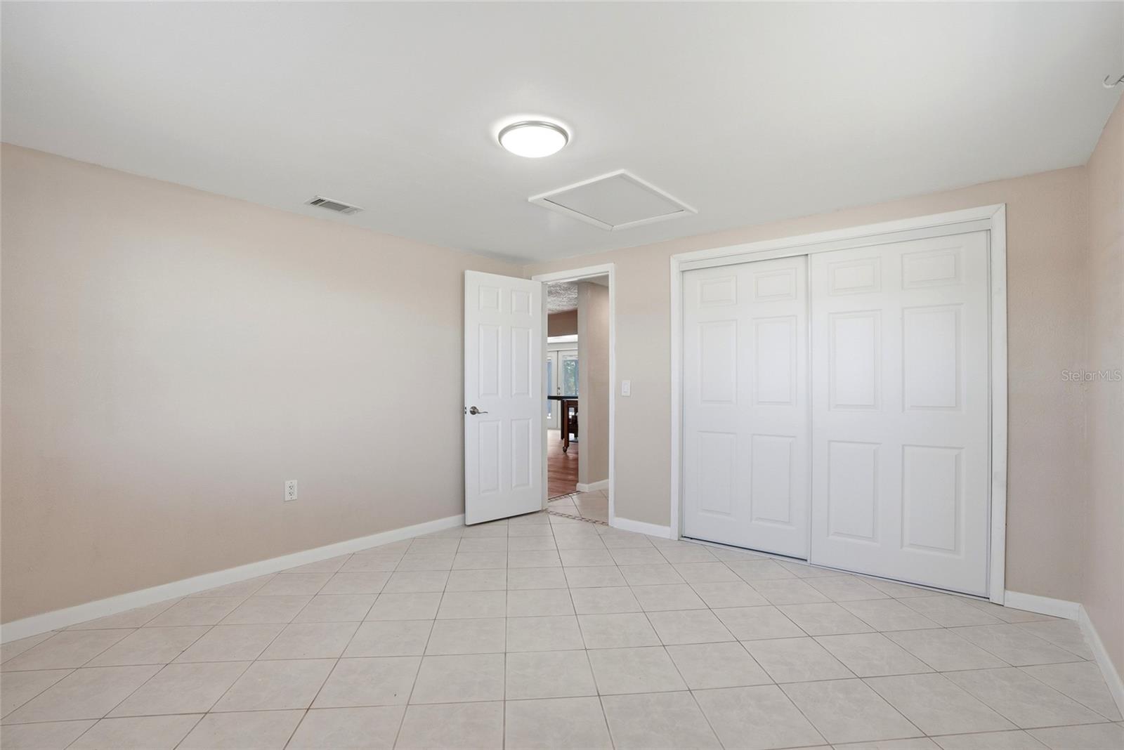 5015 PELICAN DR, NEW PORT RICHEY, FL, 34652