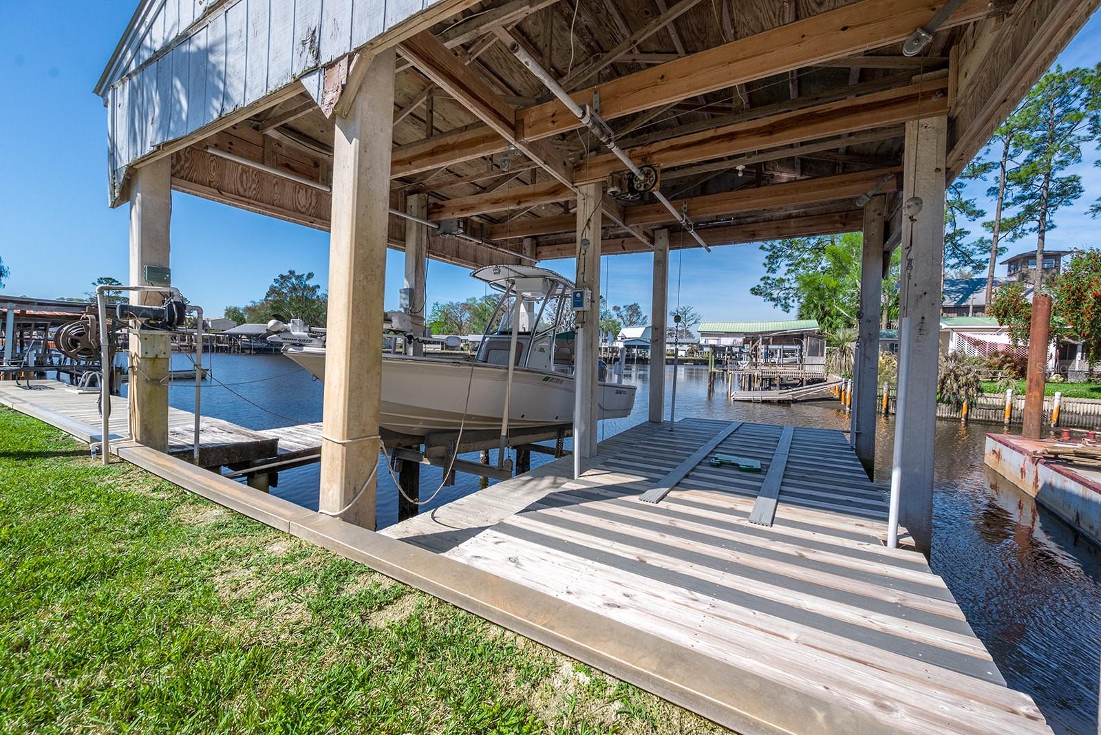 364 NE 256TH AVE, SUWANNEE, FL, 32692
