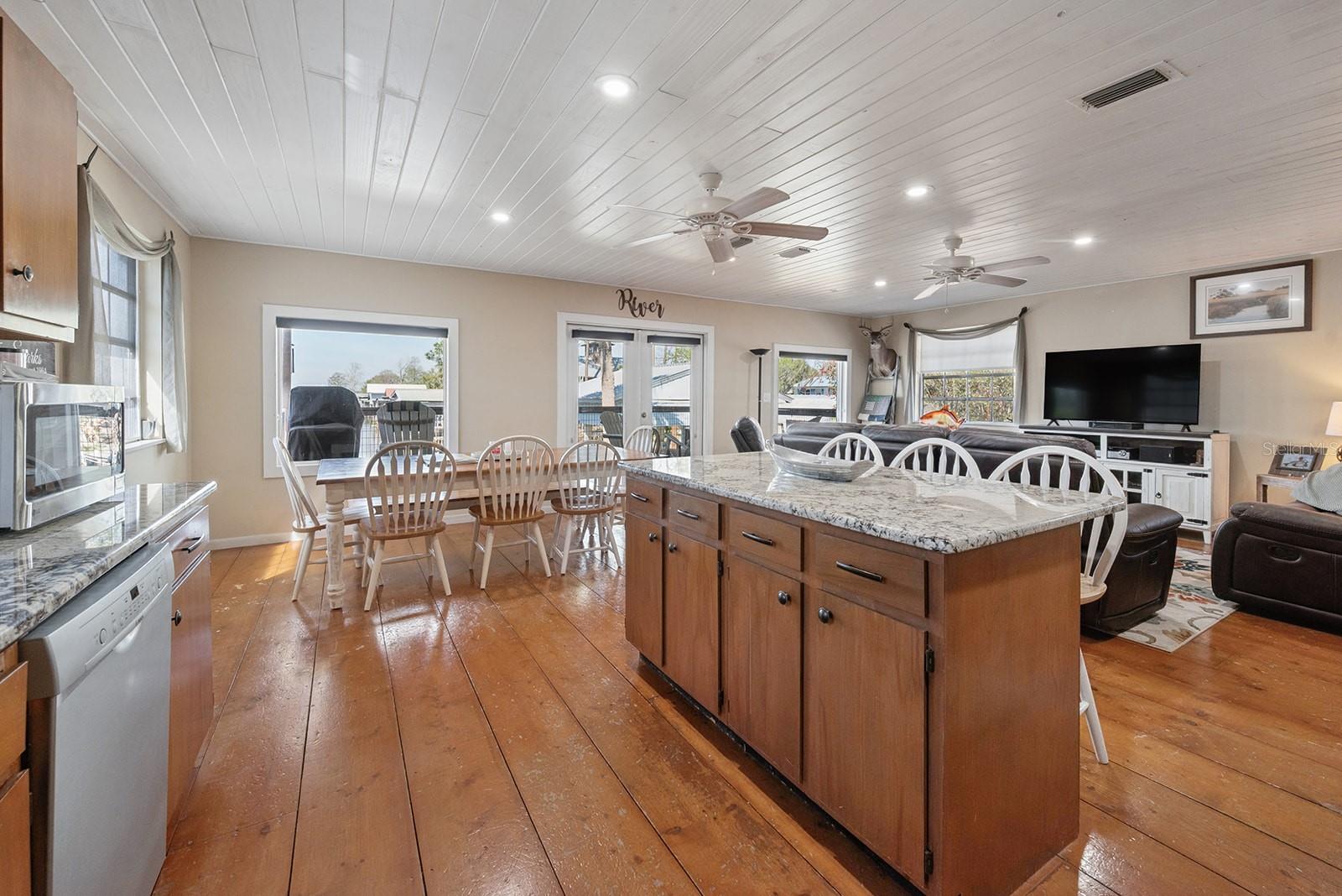 364 NE 256TH AVE, SUWANNEE, FL, 32692