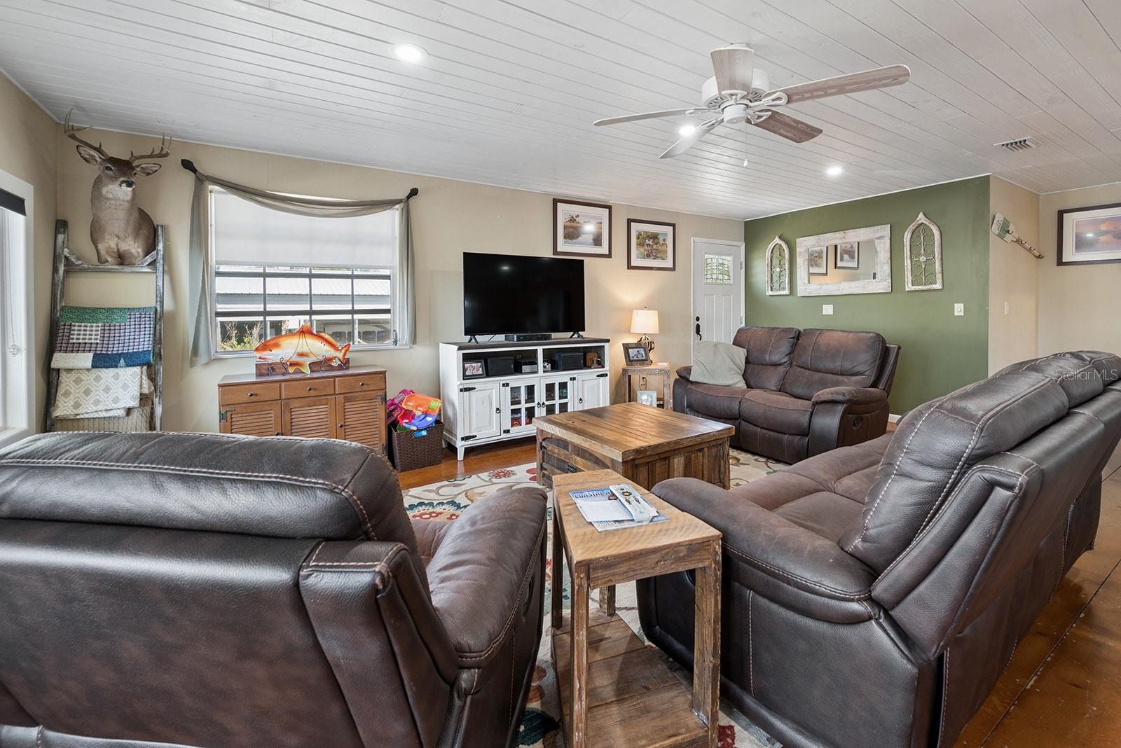 364 NE 256TH AVE, SUWANNEE, FL, 32692