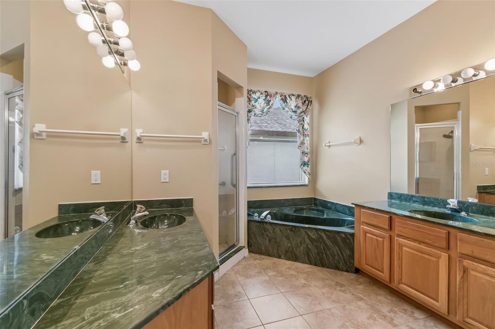 10118 SHORTWOOD LN, ORLANDO, FL, 32836