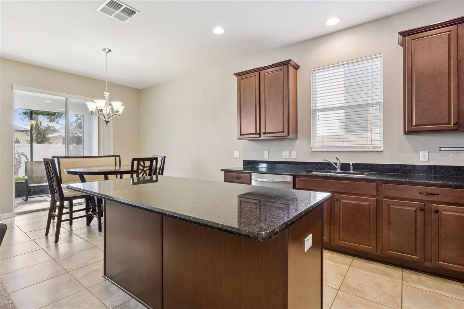 1134 WHITE WATER BAY DR, GROVELAND, FL, 34736