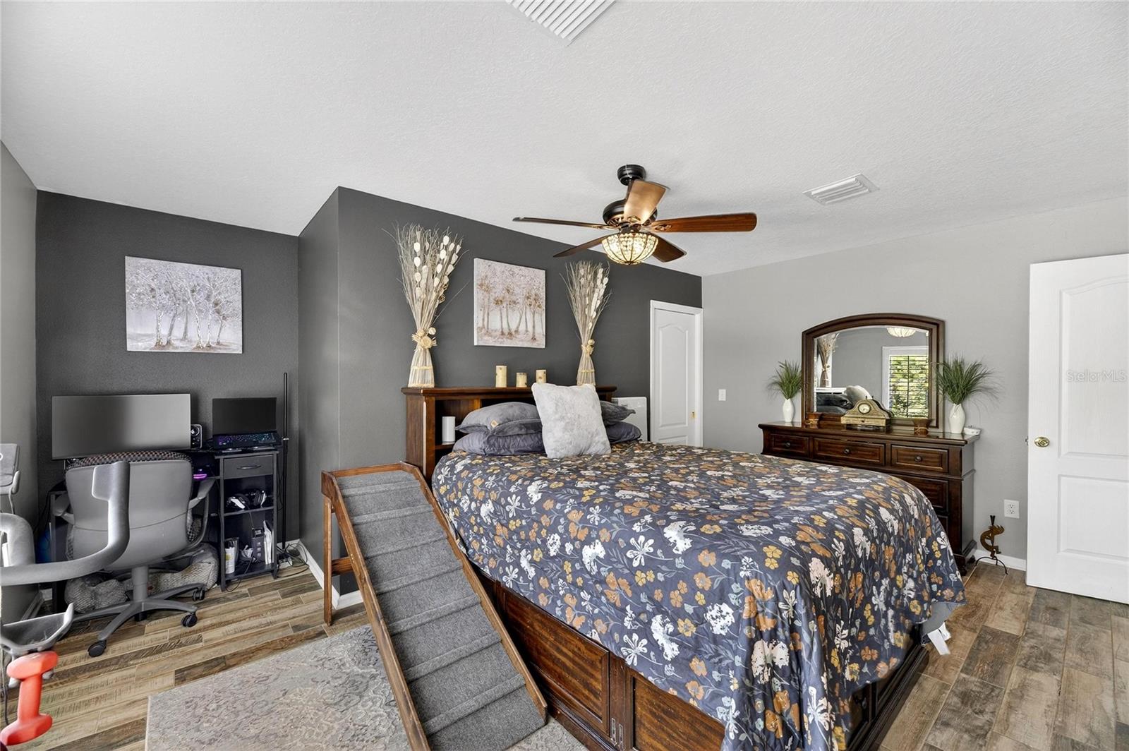 5937 RIVA RIDGE DR, WESLEY CHAPEL, FL, 33544