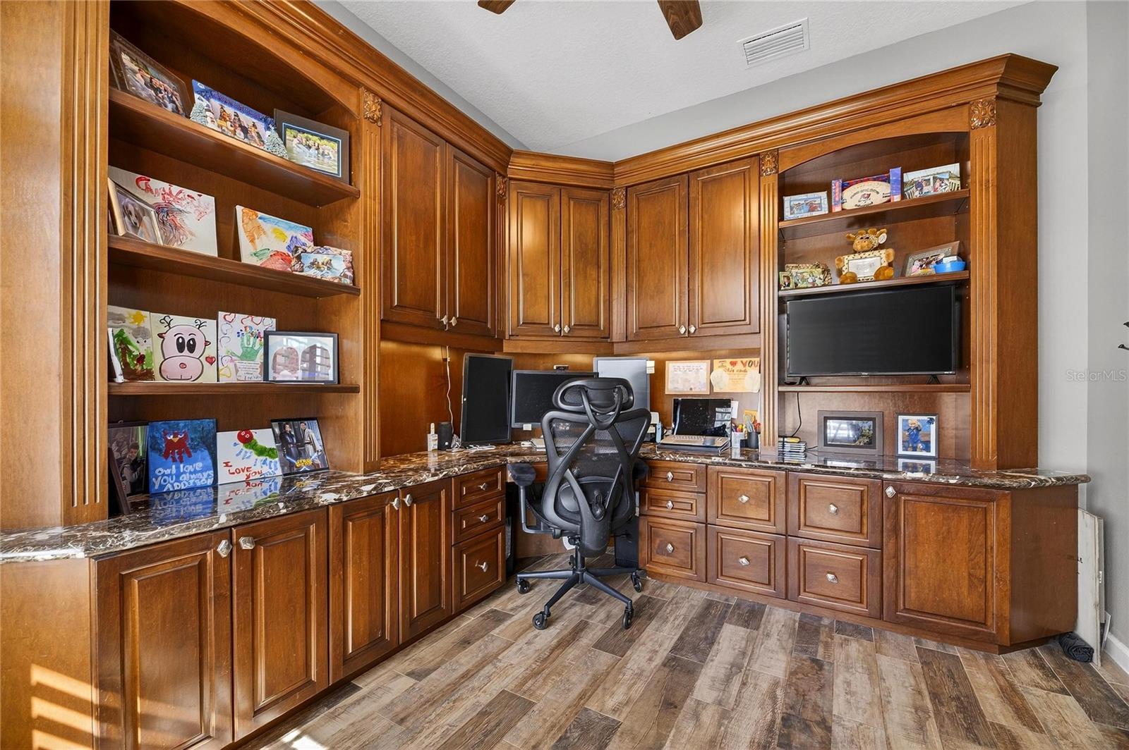 5937 RIVA RIDGE DR, WESLEY CHAPEL, FL, 33544