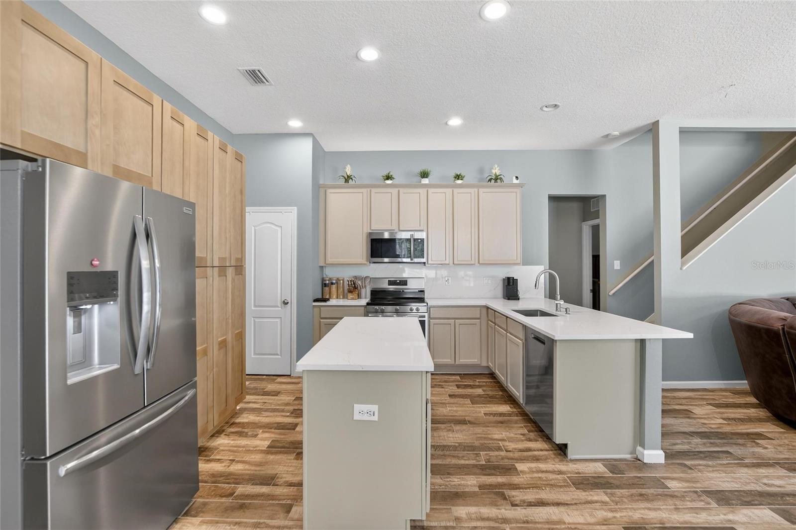 5937 RIVA RIDGE DR, WESLEY CHAPEL, FL, 33544