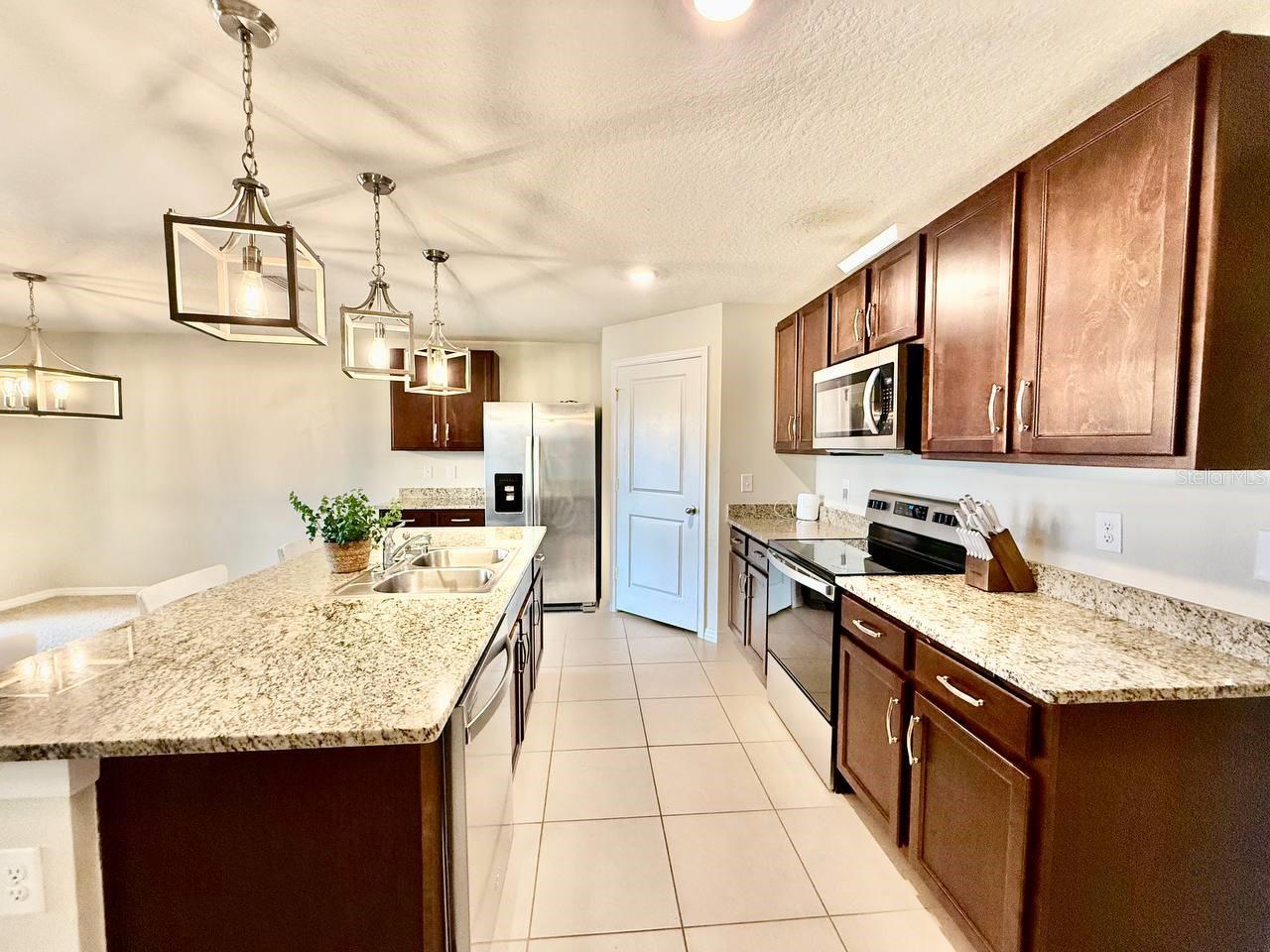 1026 GOLDEN SHINER AVE, RUSKIN, FL, 33570
