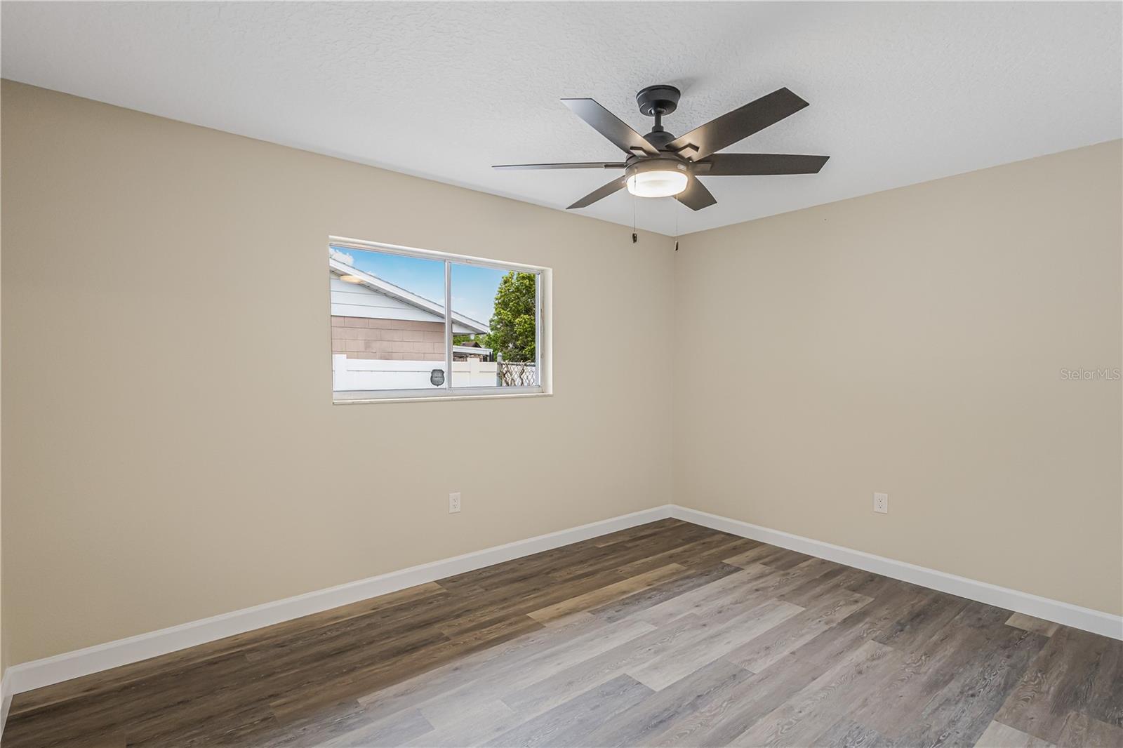 2710 LAKEWOOD LN, EUSTIS, FL, 32726
