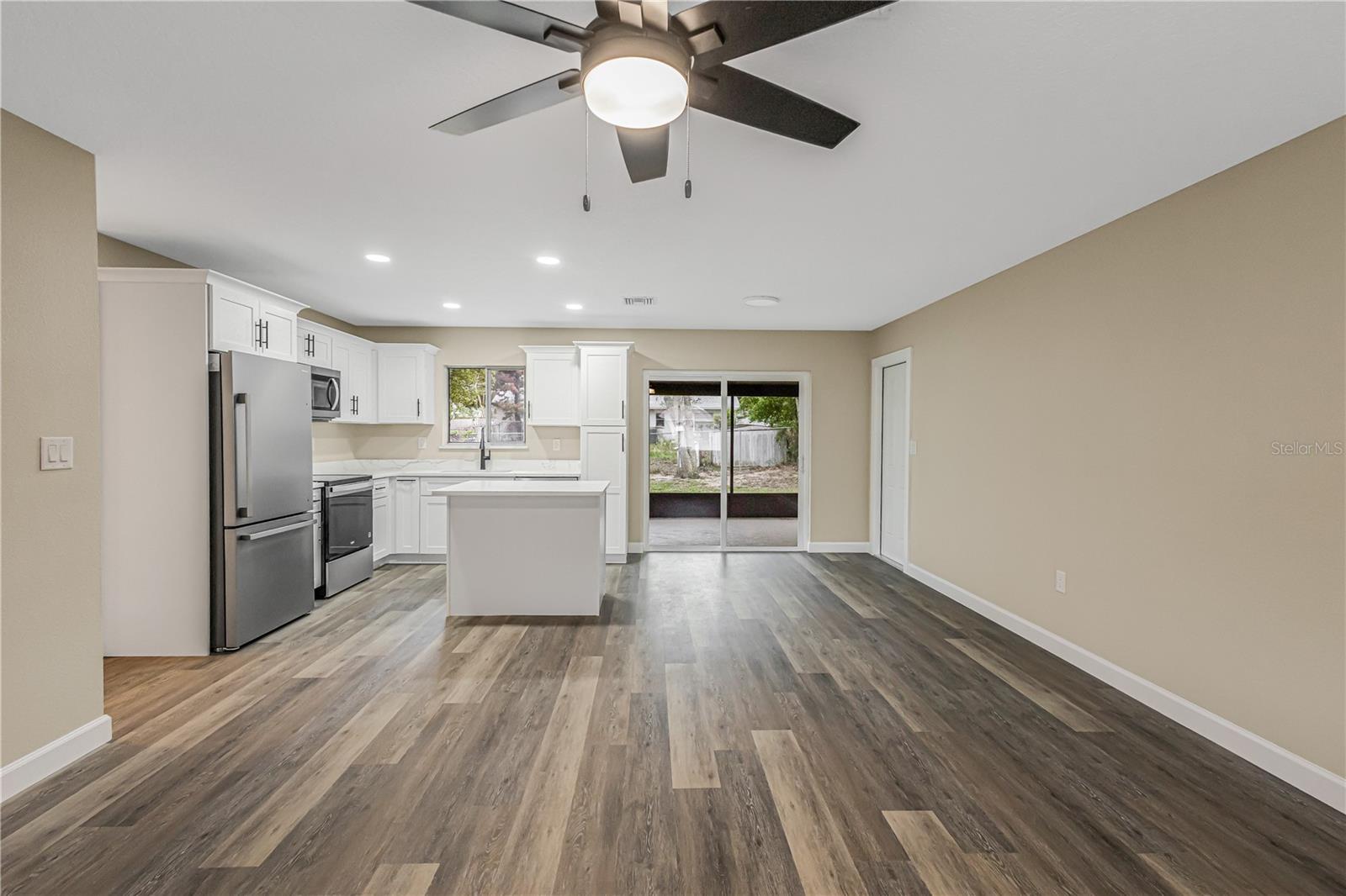 2710 LAKEWOOD LN, EUSTIS, FL, 32726