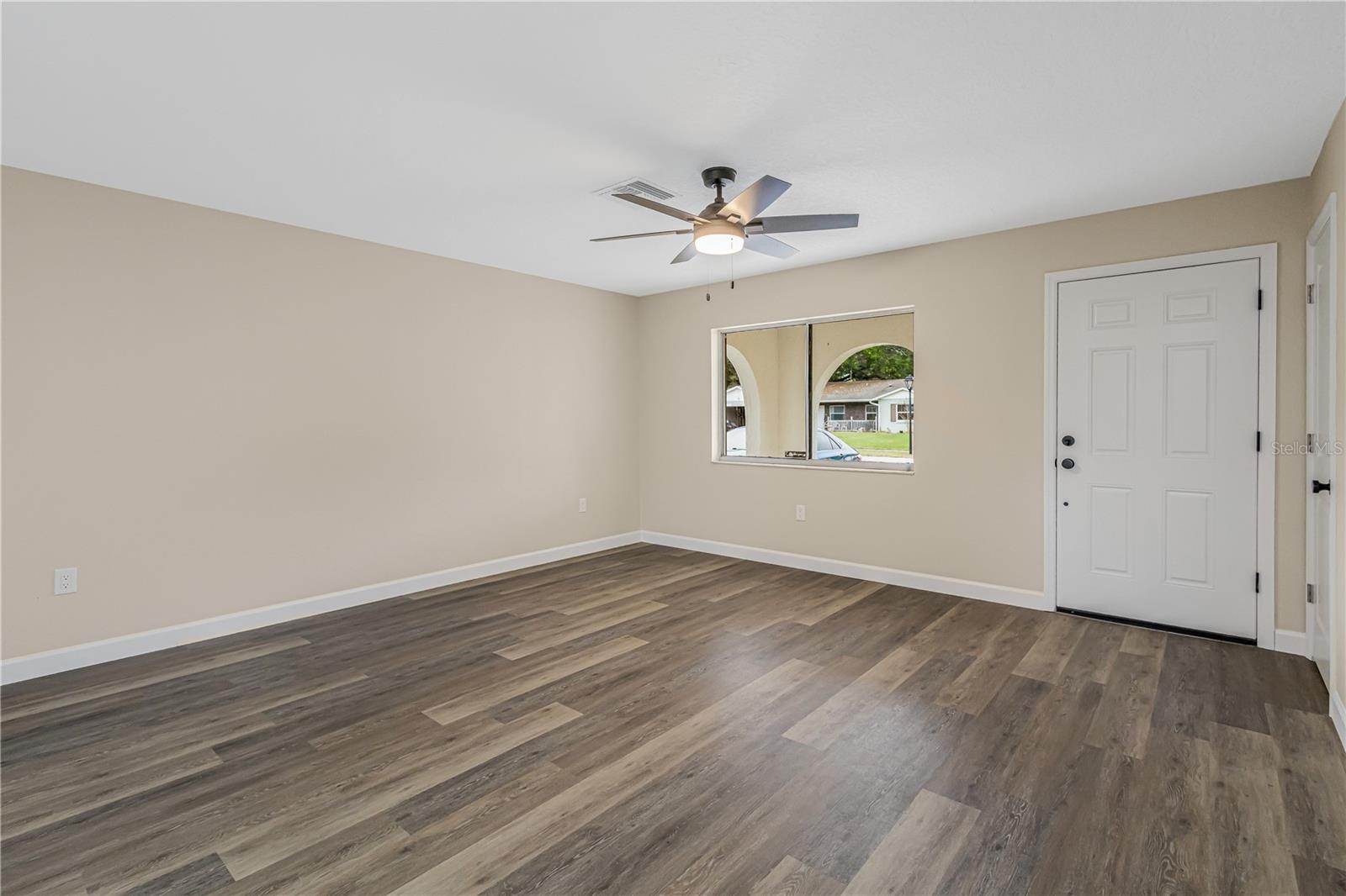 2710 LAKEWOOD LN, EUSTIS, FL, 32726