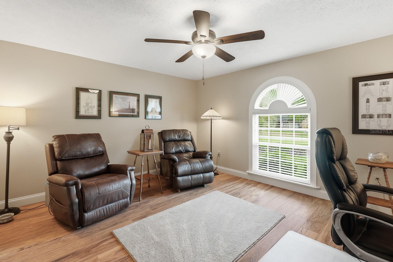 407 GLEN ABBEY LN, DEBARY, FL, 32713