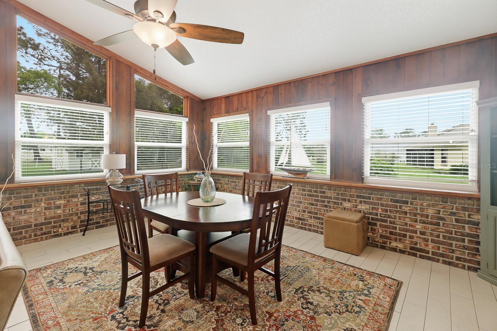 407 GLEN ABBEY LN, DEBARY, FL, 32713