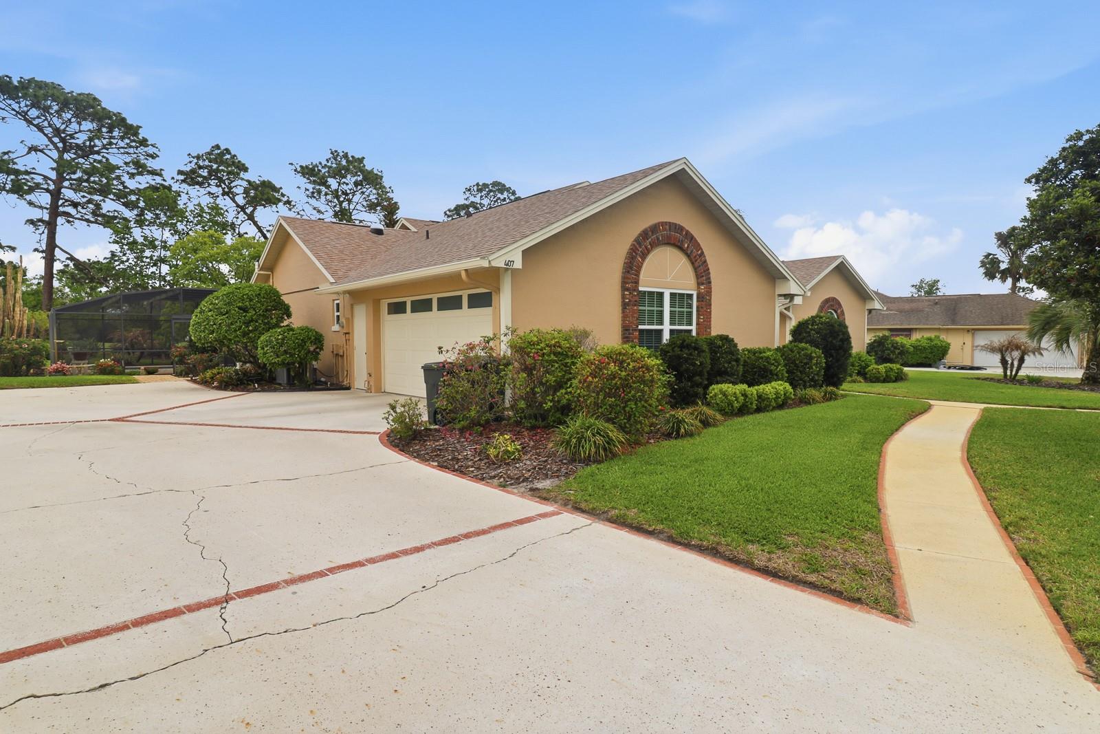 407 GLEN ABBEY LN, DEBARY, FL, 32713