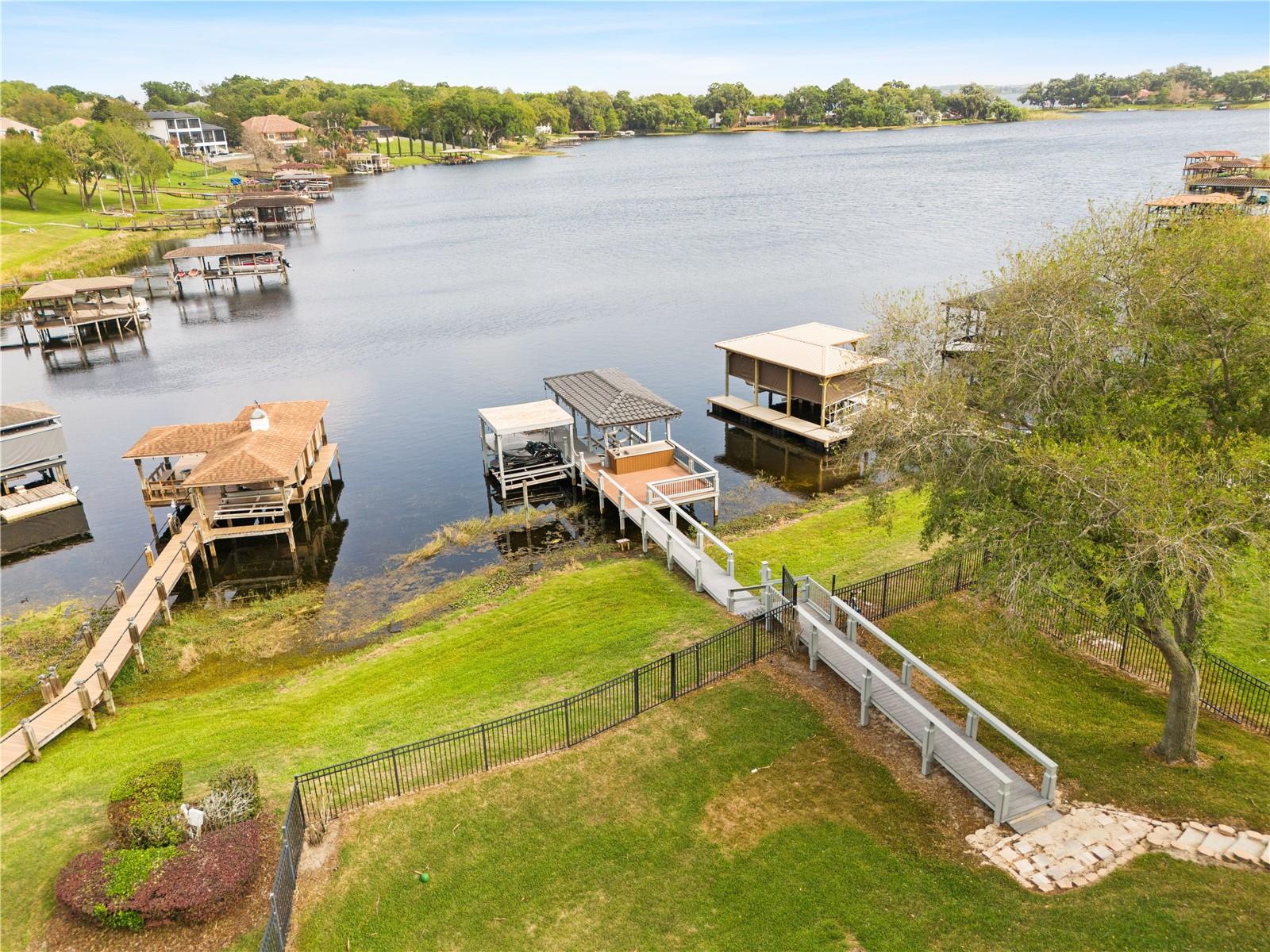 812 JOHNS POINT DR, OAKLAND, FL, 34787